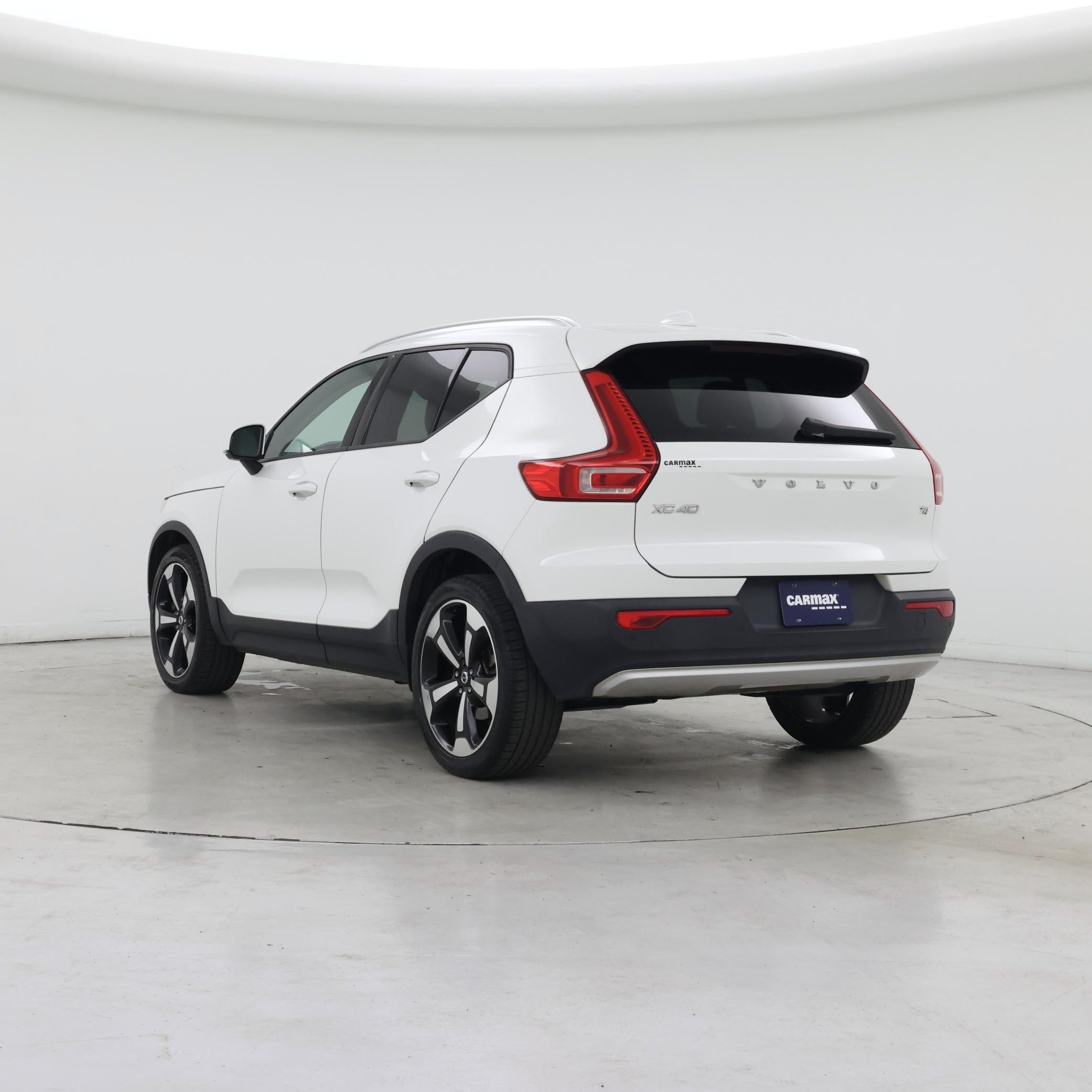 Thumbnail: 2020 Volvo XC40 - 2