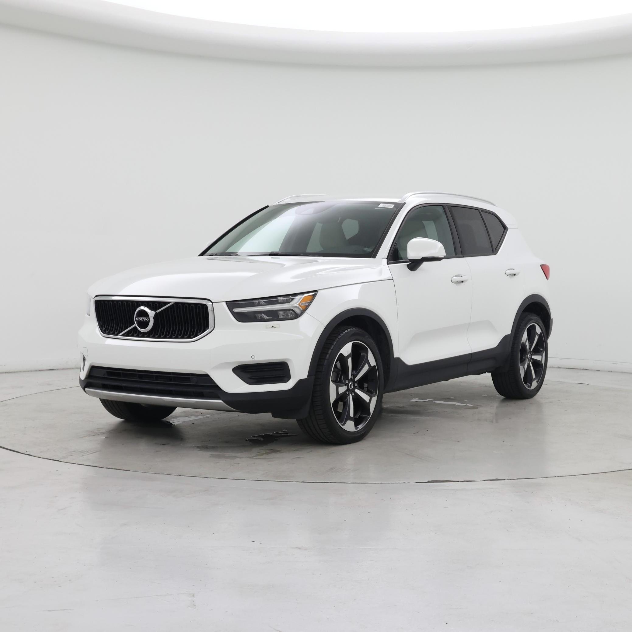 Thumbnail: 2020 Volvo XC40 - 4