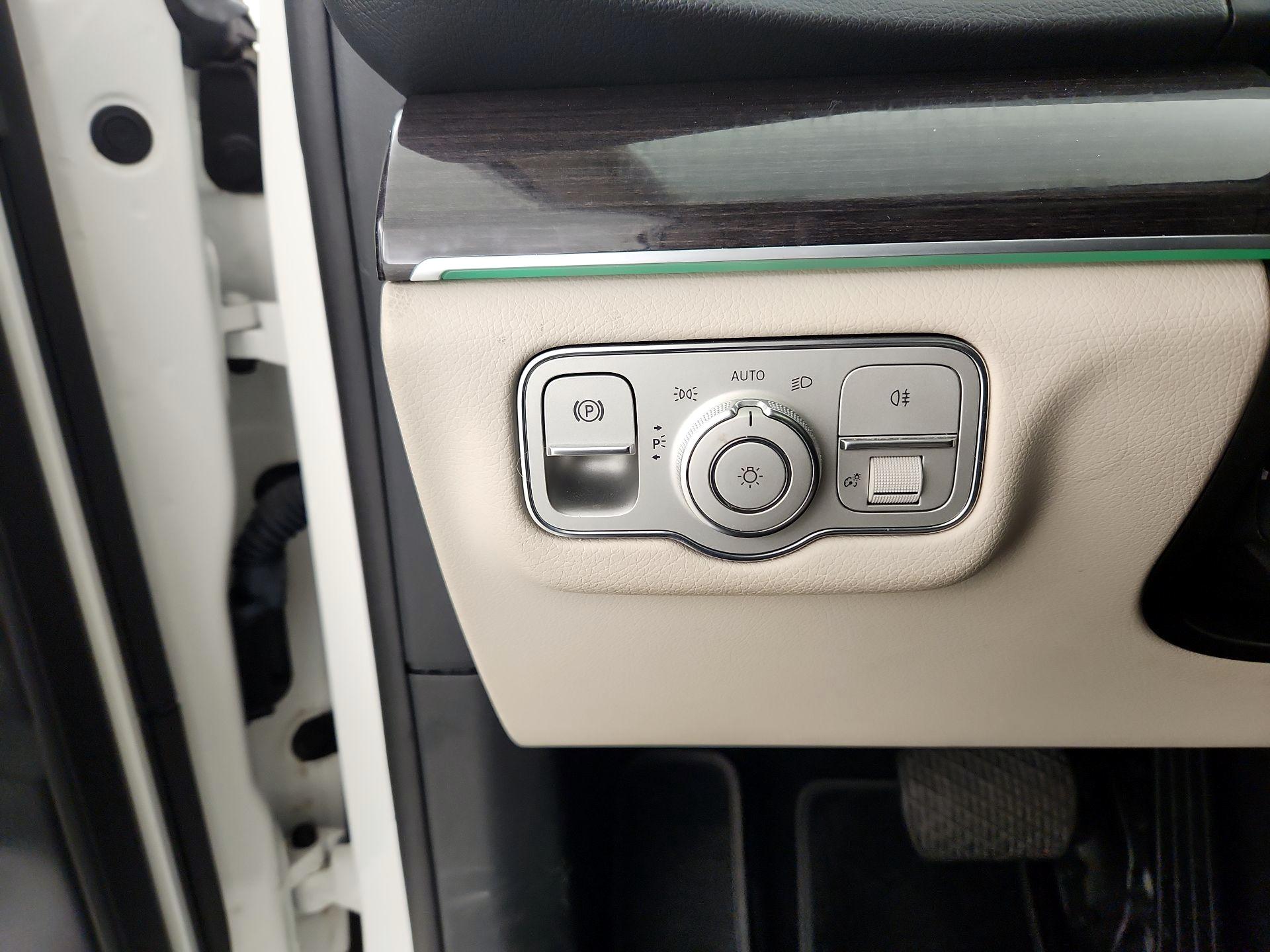 Thumbnail: 2021 Mercedes-Benz GLE - 13