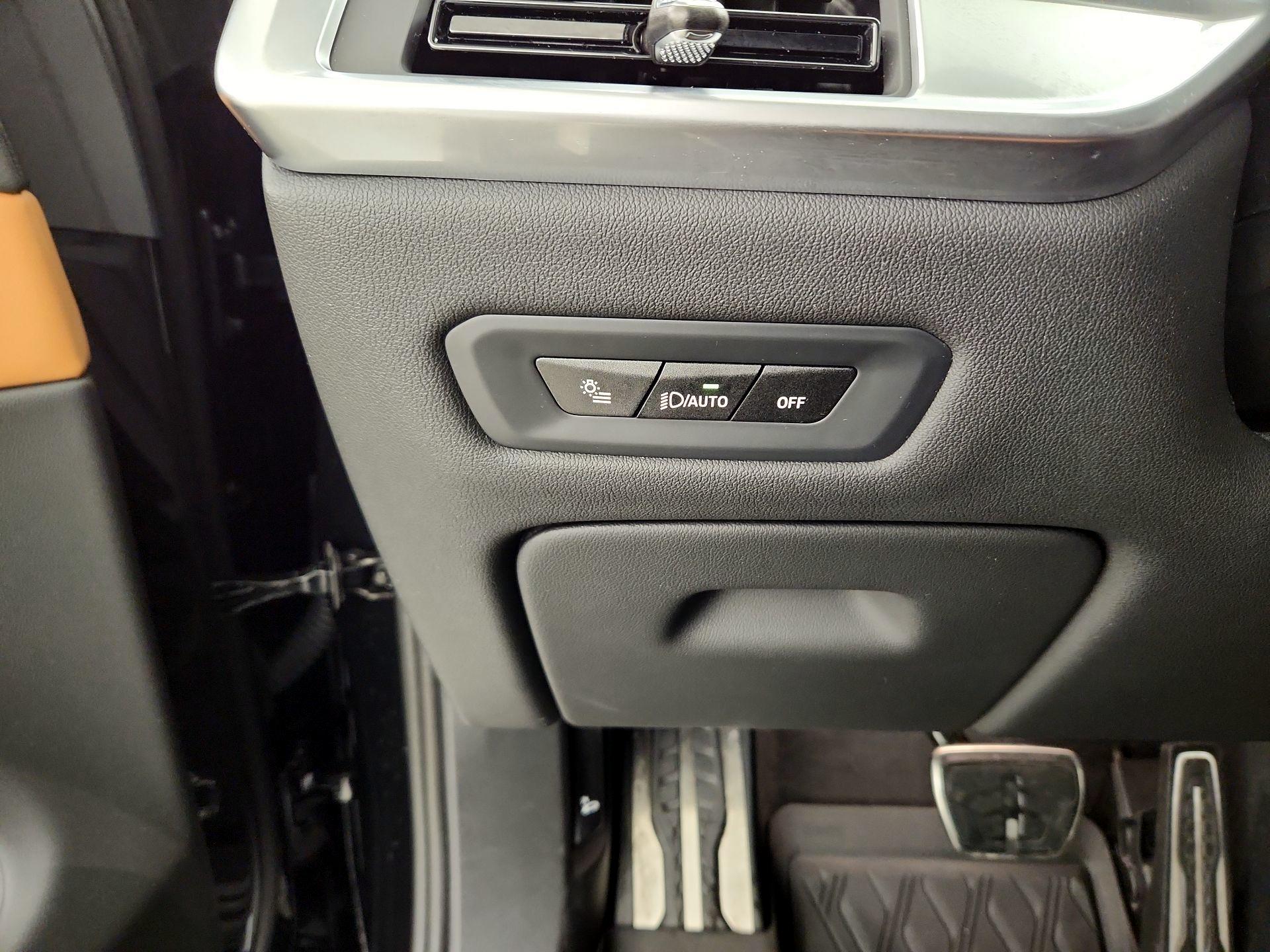 Thumbnail: 2024 BMW X5 - 13