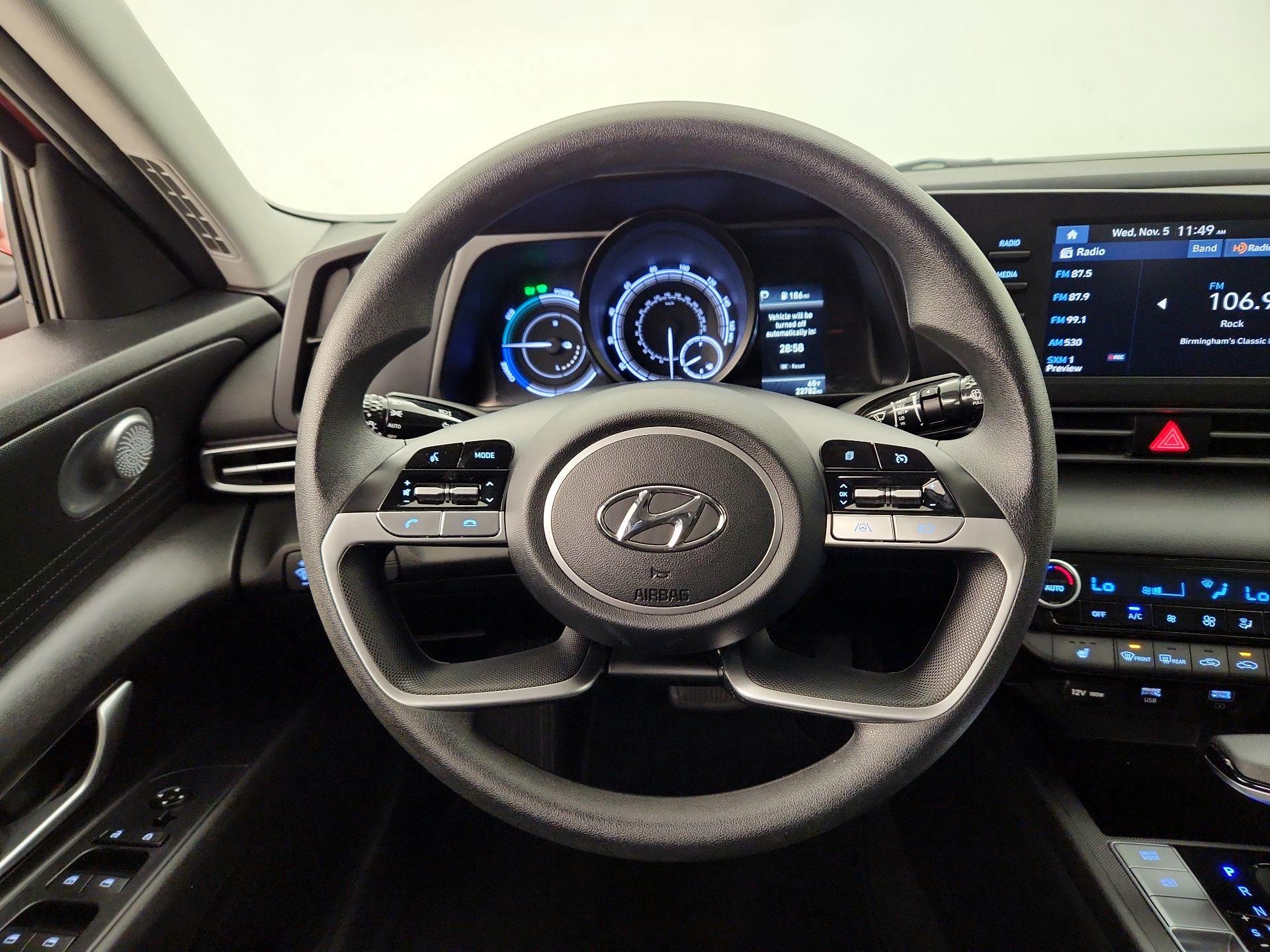 Thumbnail: 2023 Hyundai Elantra - 10