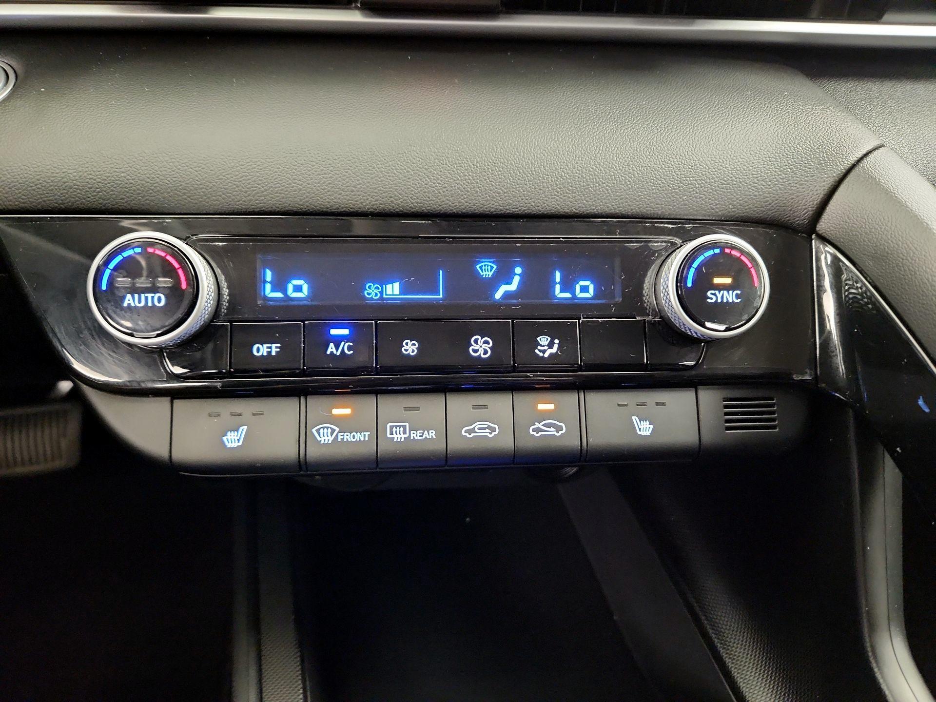 Thumbnail: 2023 Hyundai Elantra - 16