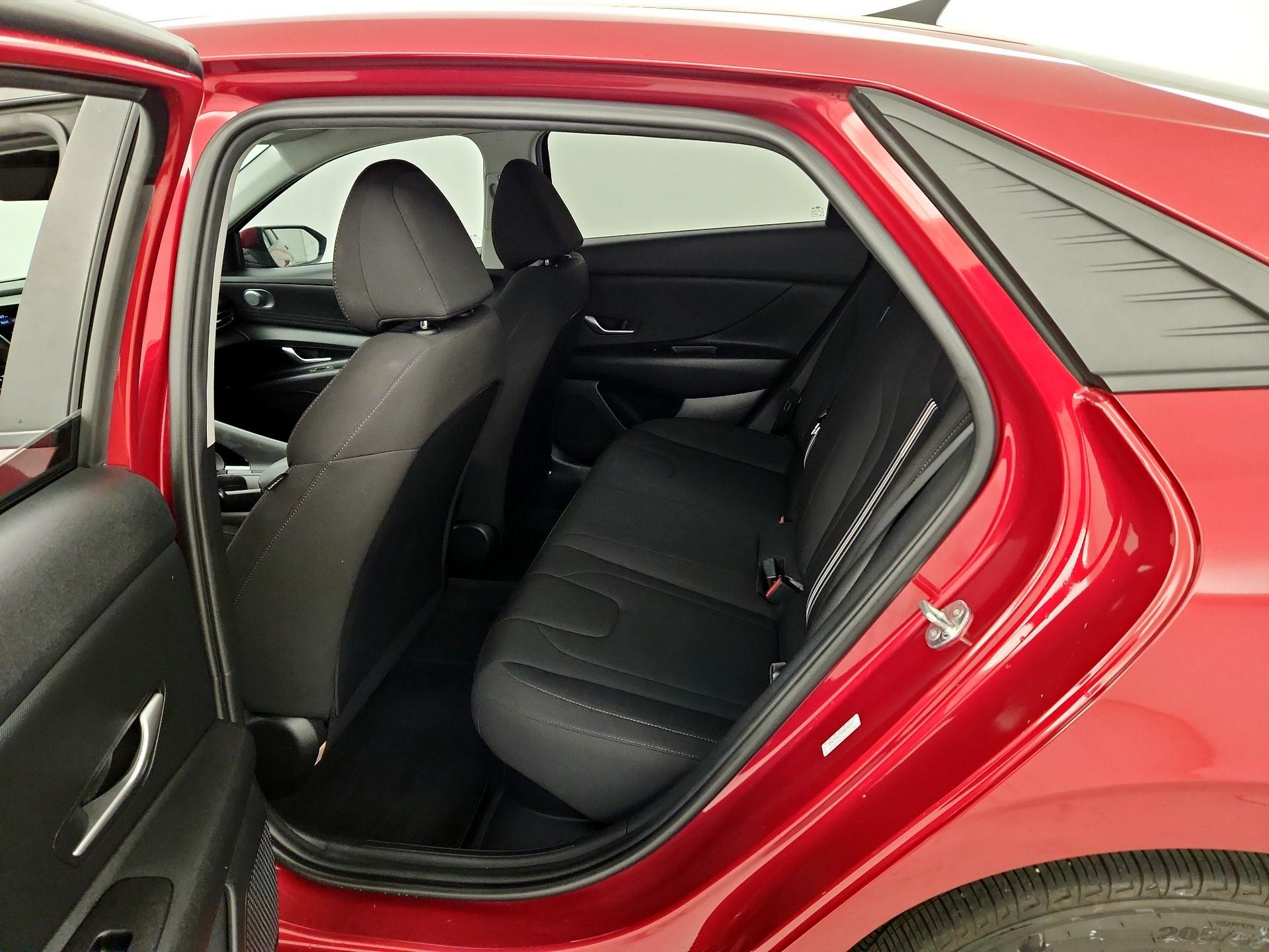 Thumbnail: 2023 Hyundai Elantra - 19