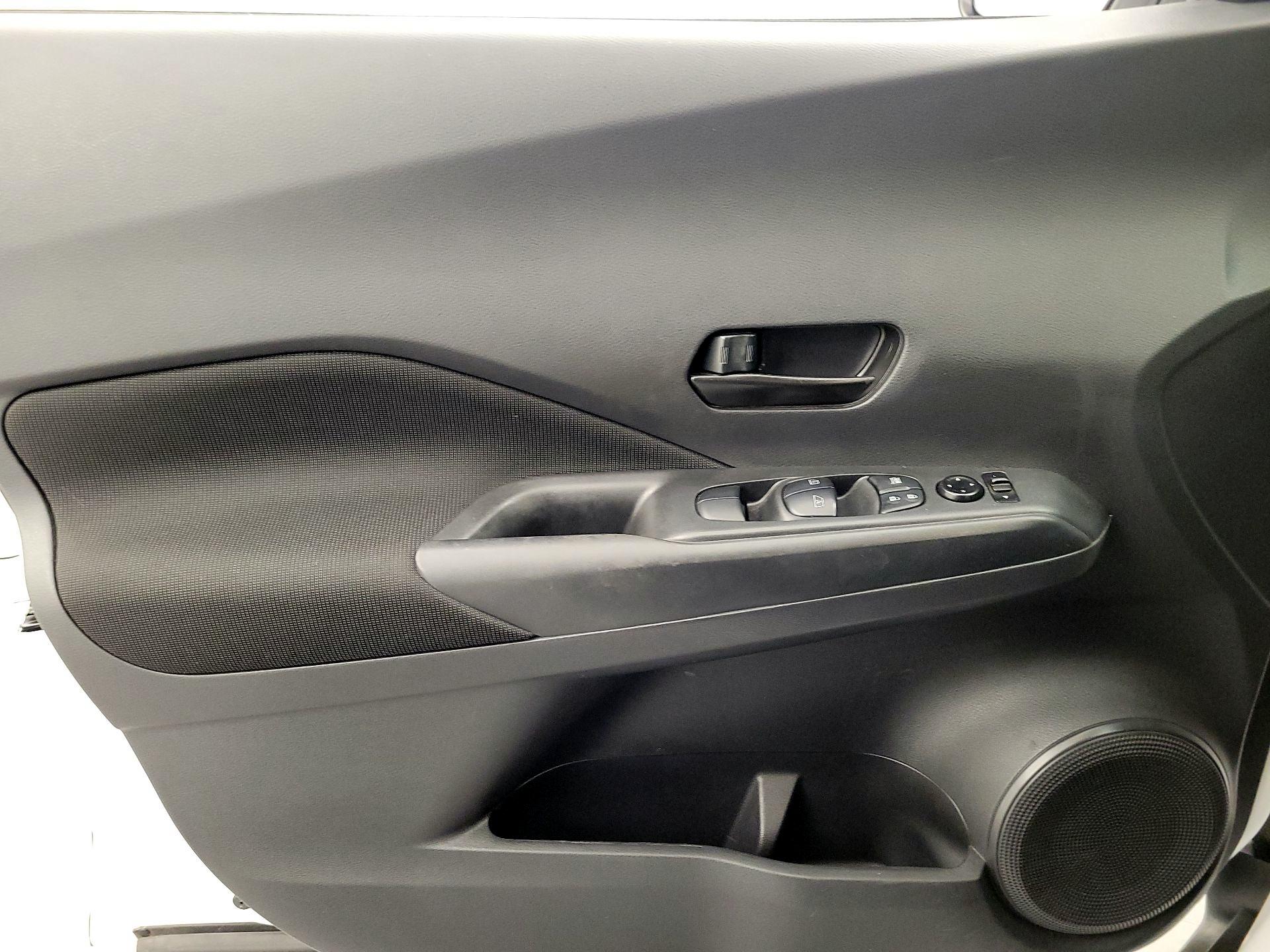 Thumbnail: 2022 Nissan Kicks - 12