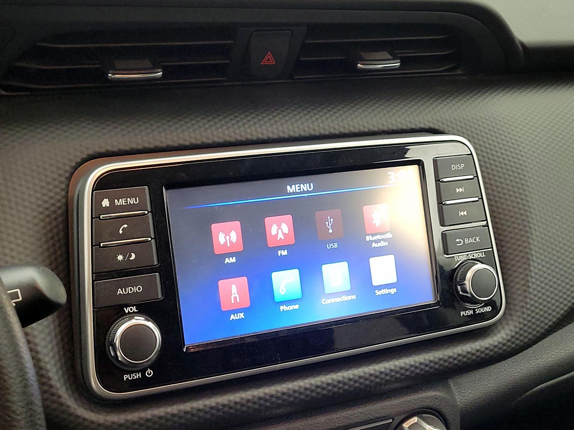 Thumbnail: 2022 Nissan Kicks - 15