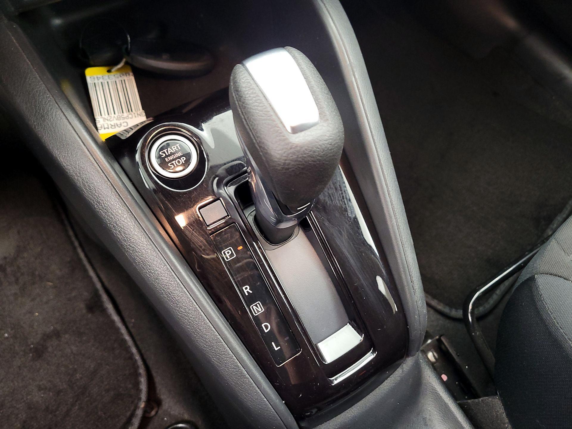 Thumbnail: 2022 Nissan Kicks - 17