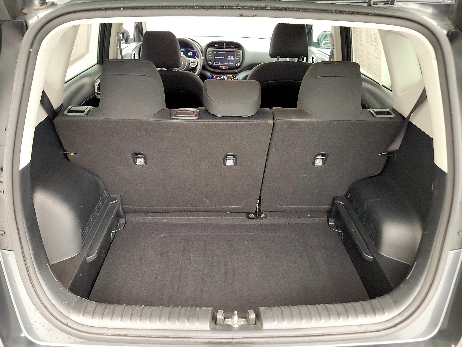 Thumbnail: 2023 Kia Soul - 20