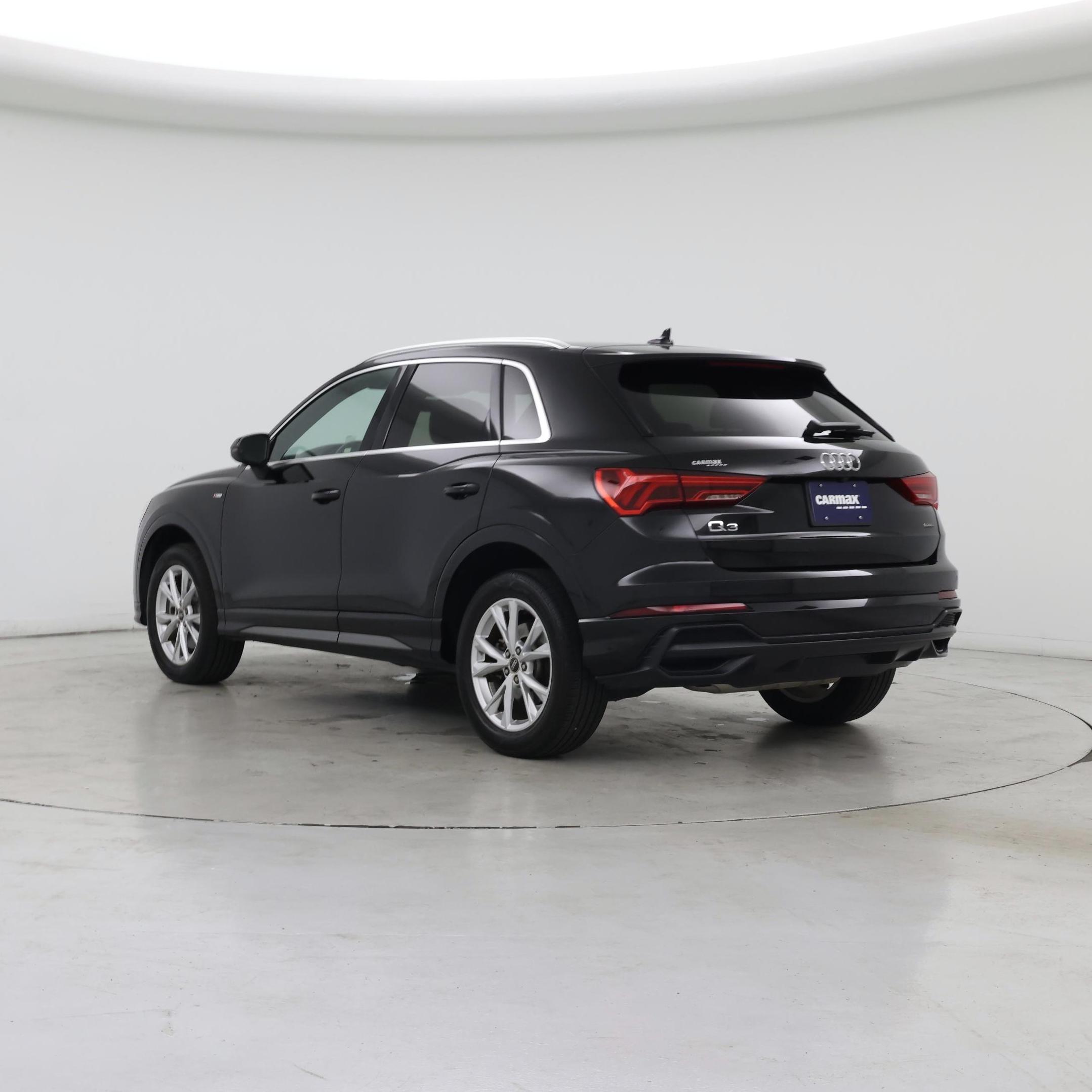 Thumbnail: 2021 Audi Q3 - 2