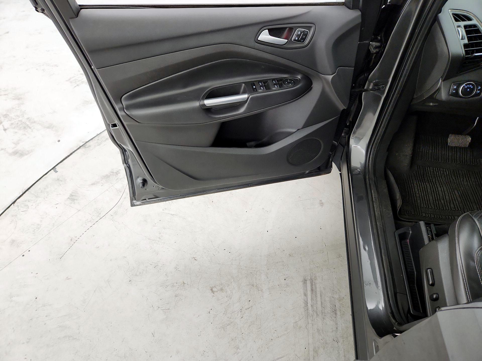 Thumbnail: 2017 Ford Escape - 12