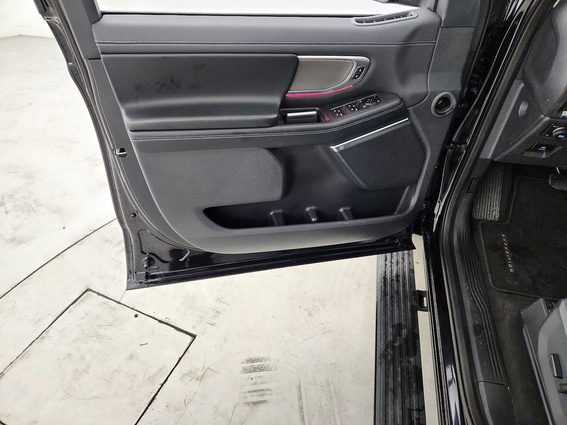 Thumbnail: 2025 Ford Expedition MAX - 12