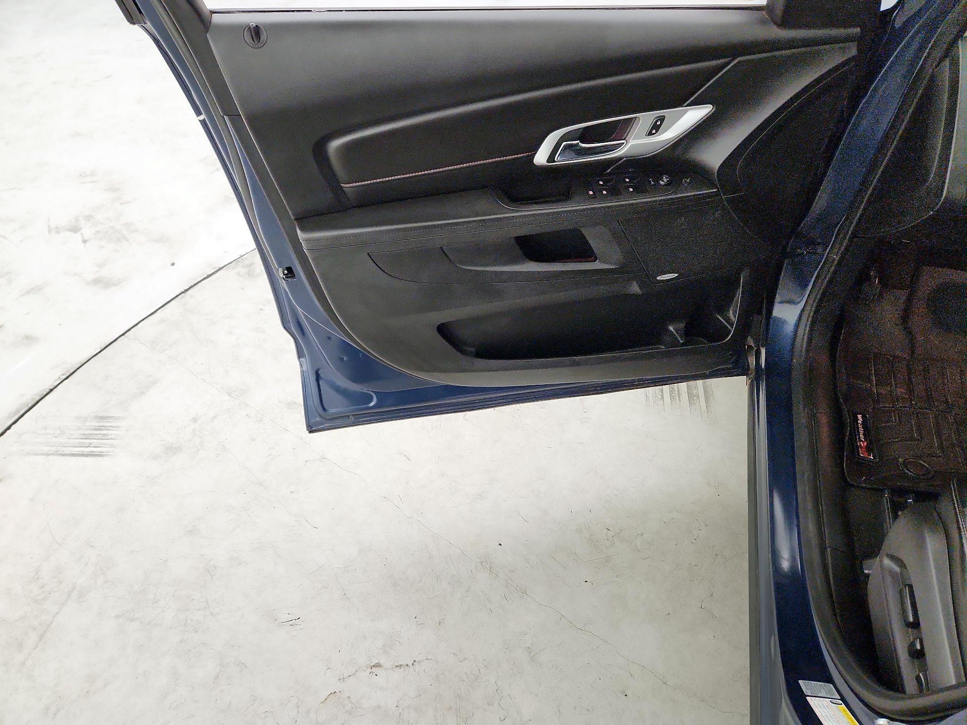 Thumbnail: 2017 GMC Terrain - 12