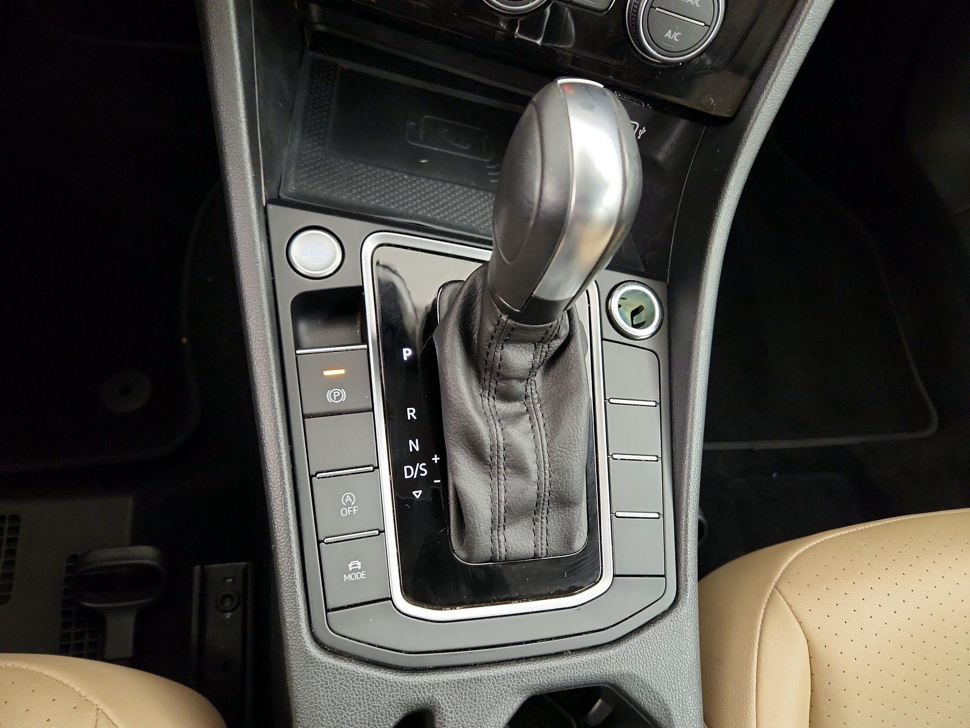 Thumbnail: 2020 Volkswagen Jetta - 17