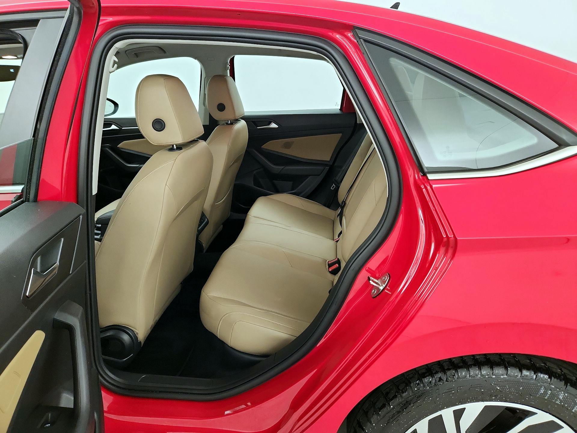 Thumbnail: 2020 Volkswagen Jetta - 20