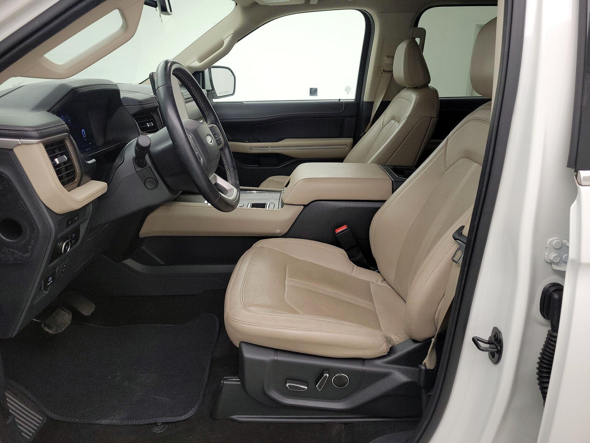 Thumbnail: 2023 Ford Expedition - 11