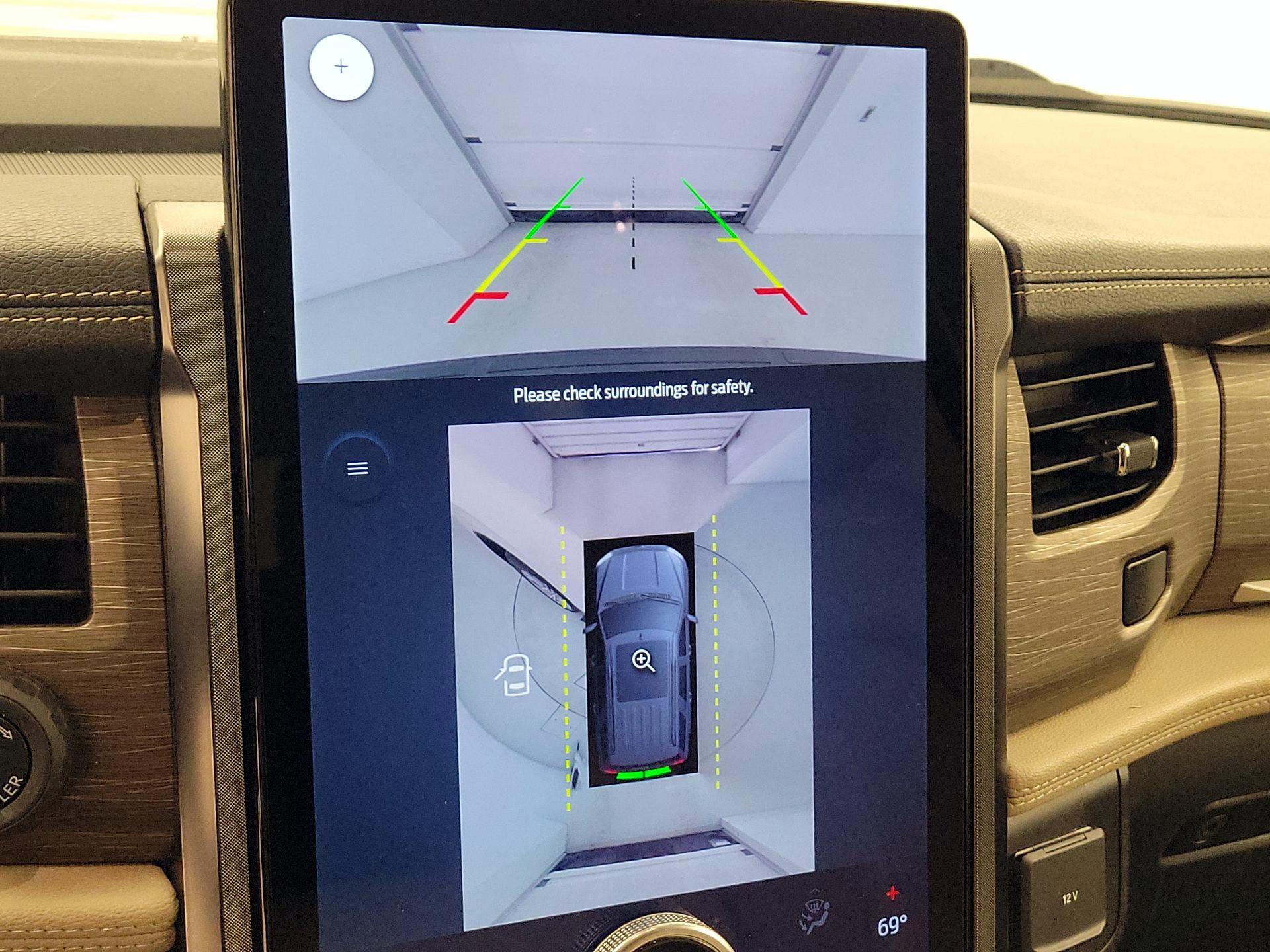 Thumbnail: 2023 Ford Expedition - 15