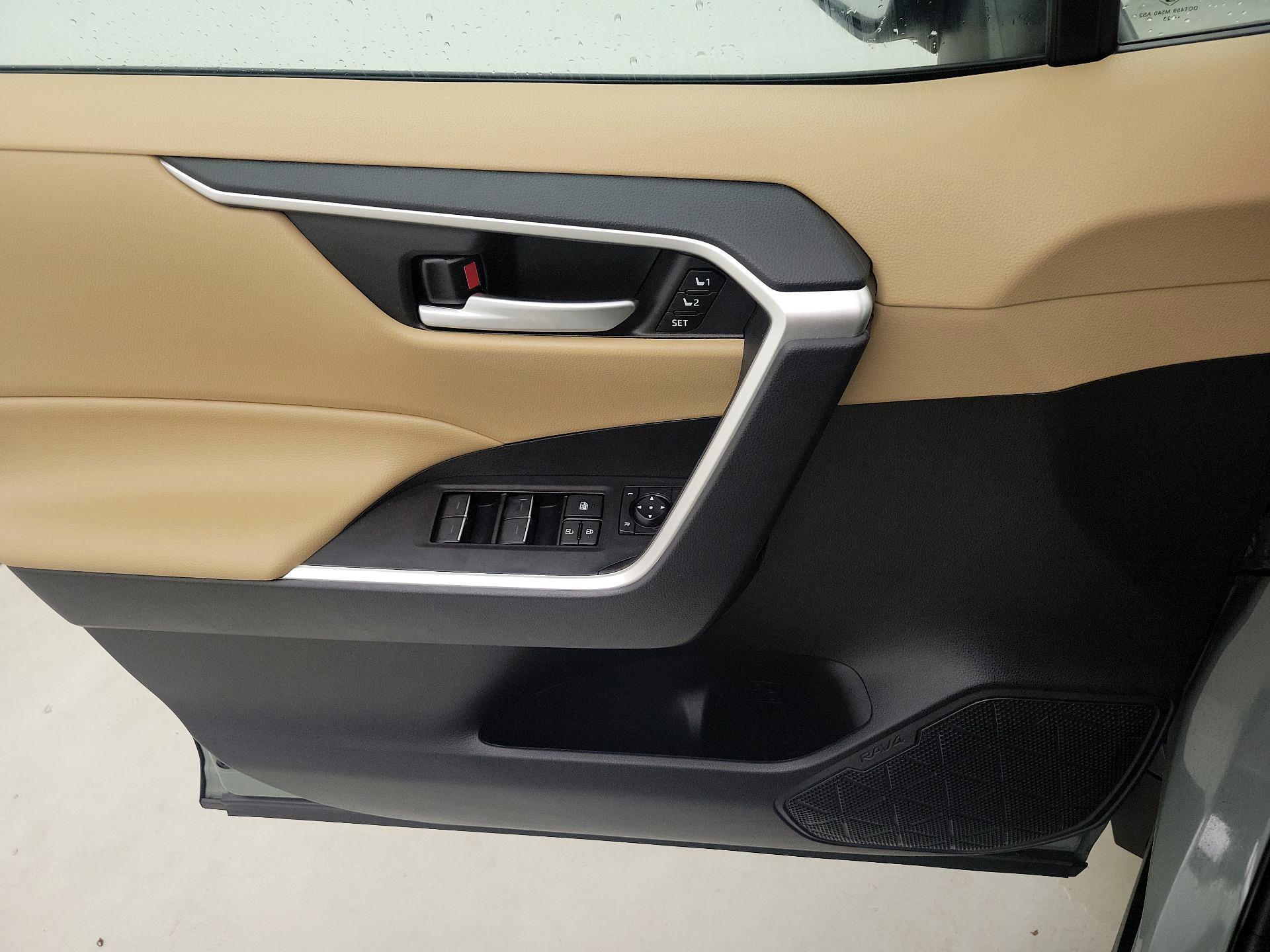 Thumbnail: 2023 Toyota RAV4 - 12