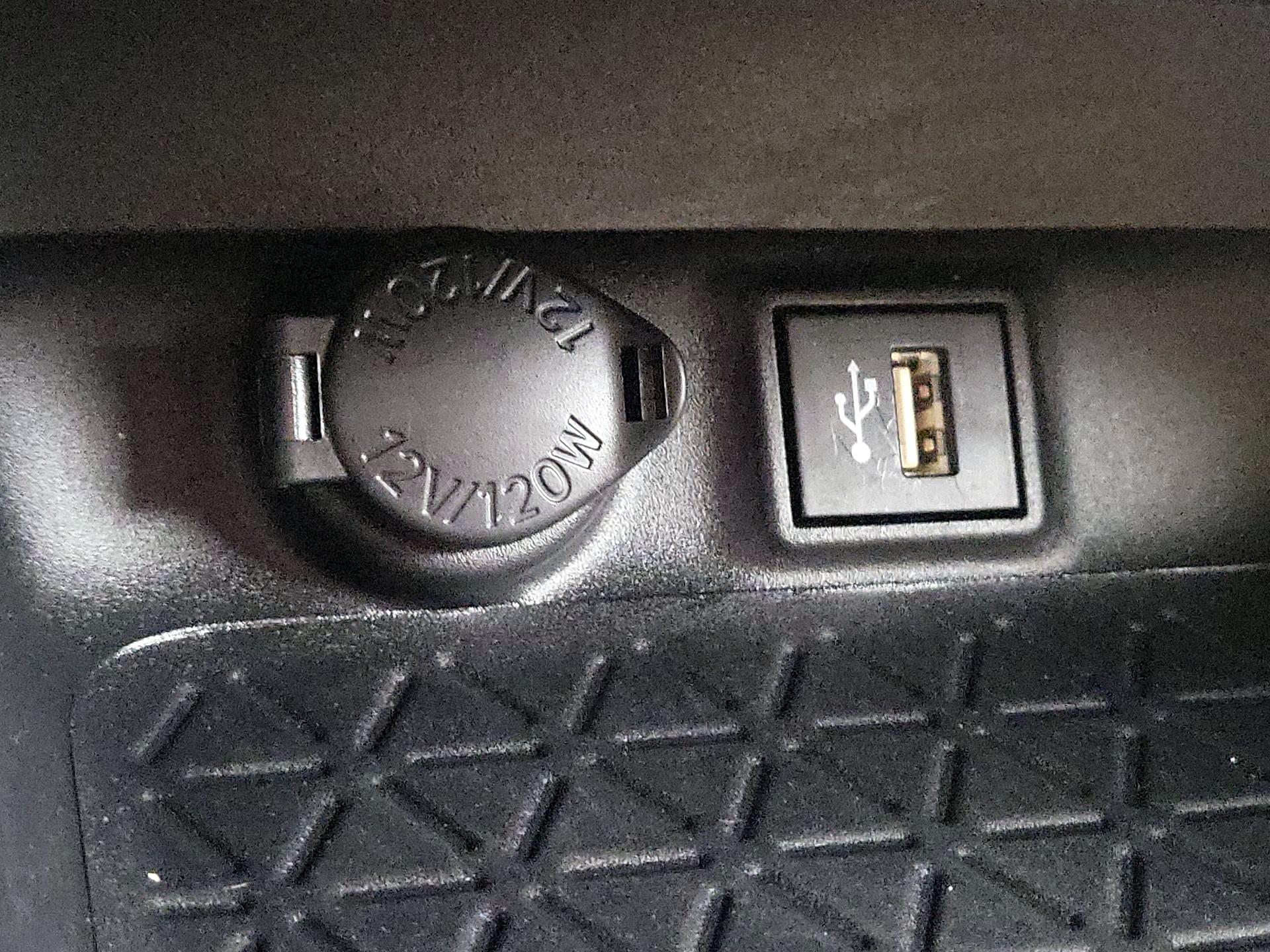 Thumbnail: 2023 Toyota RAV4 - 18