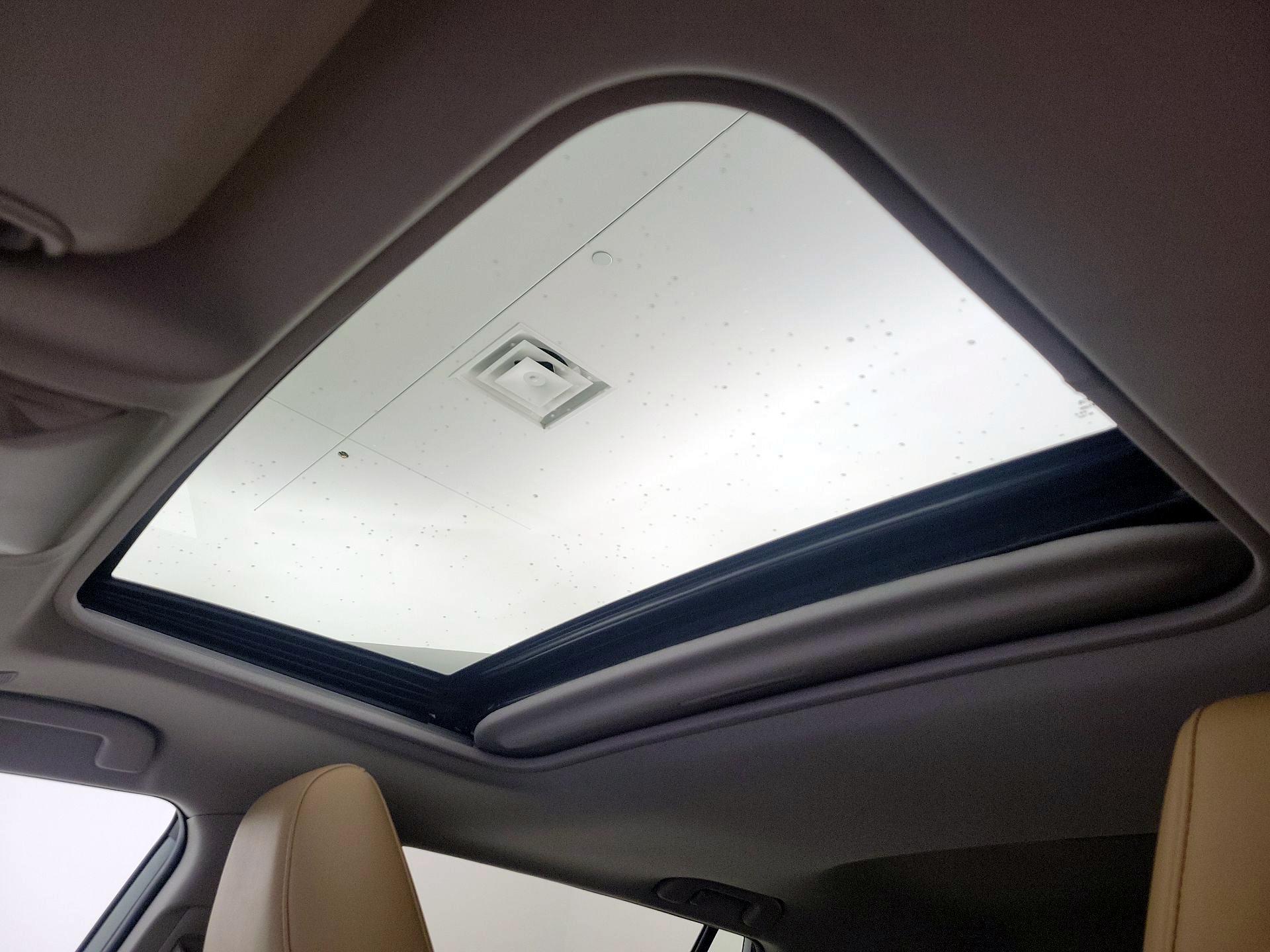 Thumbnail: 2023 Toyota RAV4 - 19