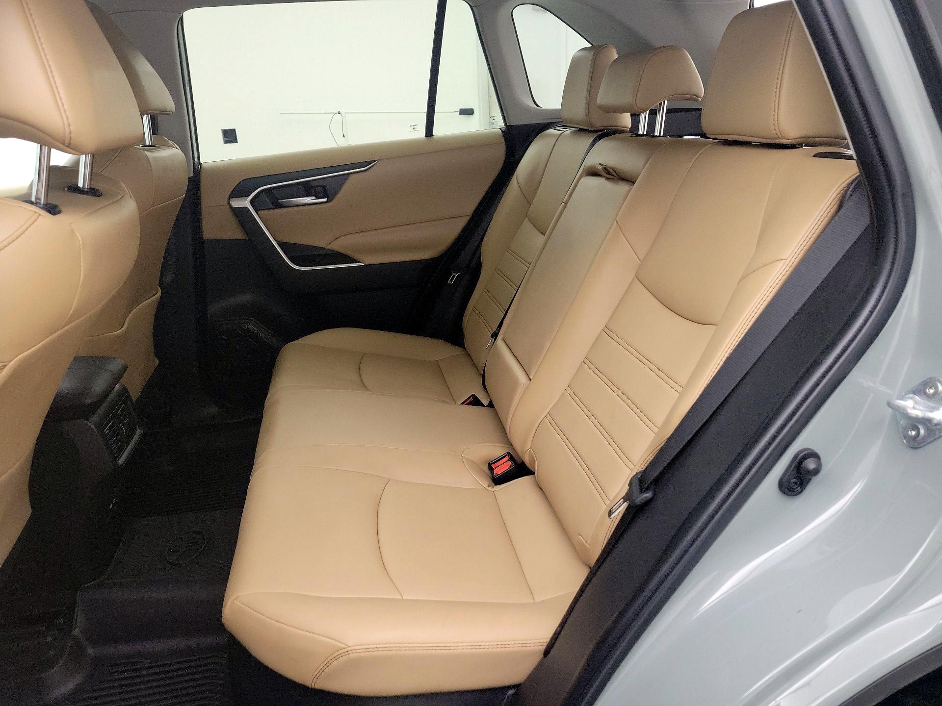 Thumbnail: 2023 Toyota RAV4 - 20