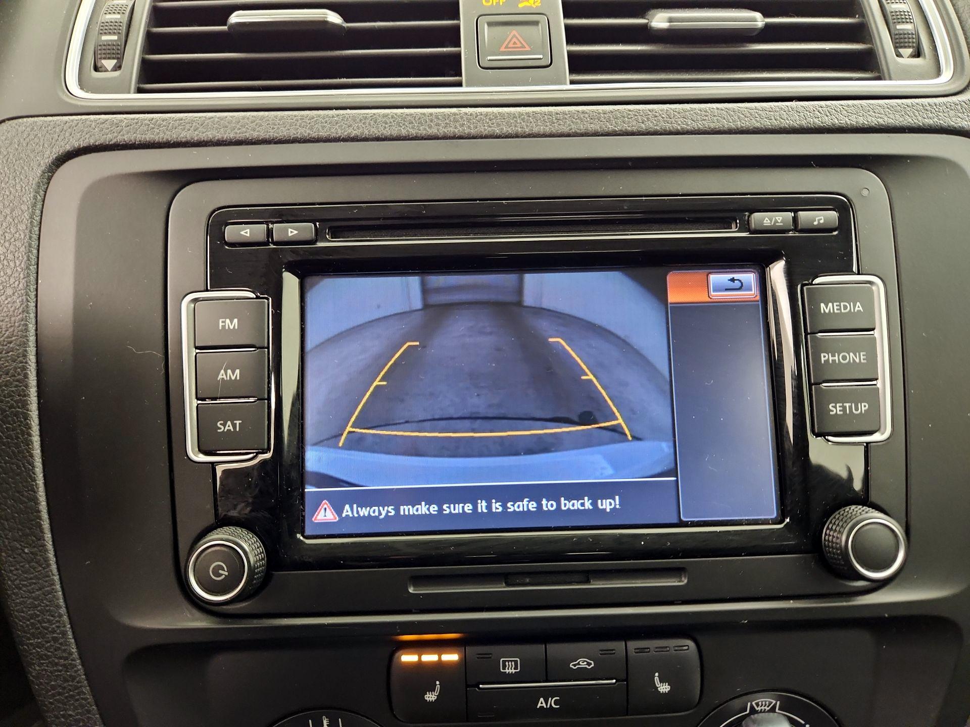 Thumbnail: 2015 Volkswagen Jetta - 14