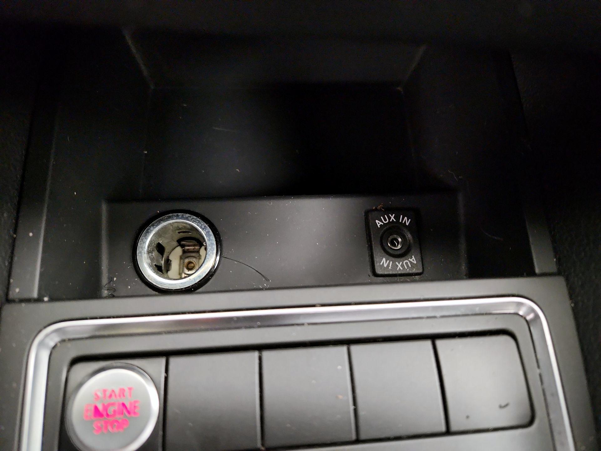 Thumbnail: 2015 Volkswagen Jetta - 18