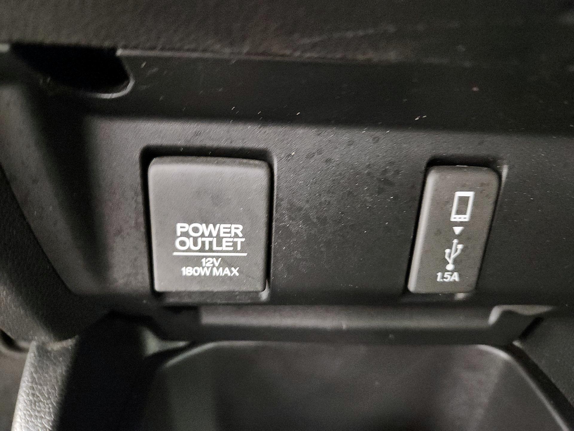 Thumbnail: 2018 Honda Fit - 18