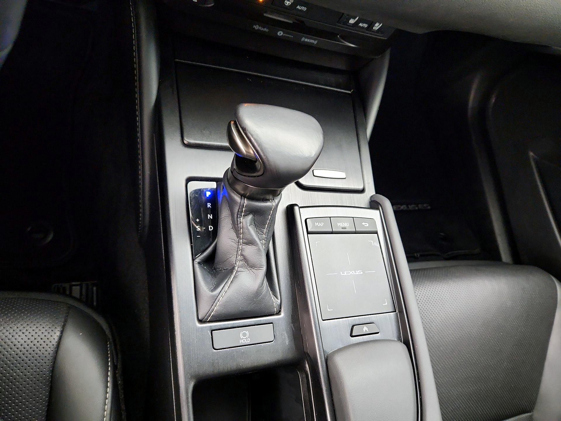 Thumbnail: 2019 Lexus ES - 18