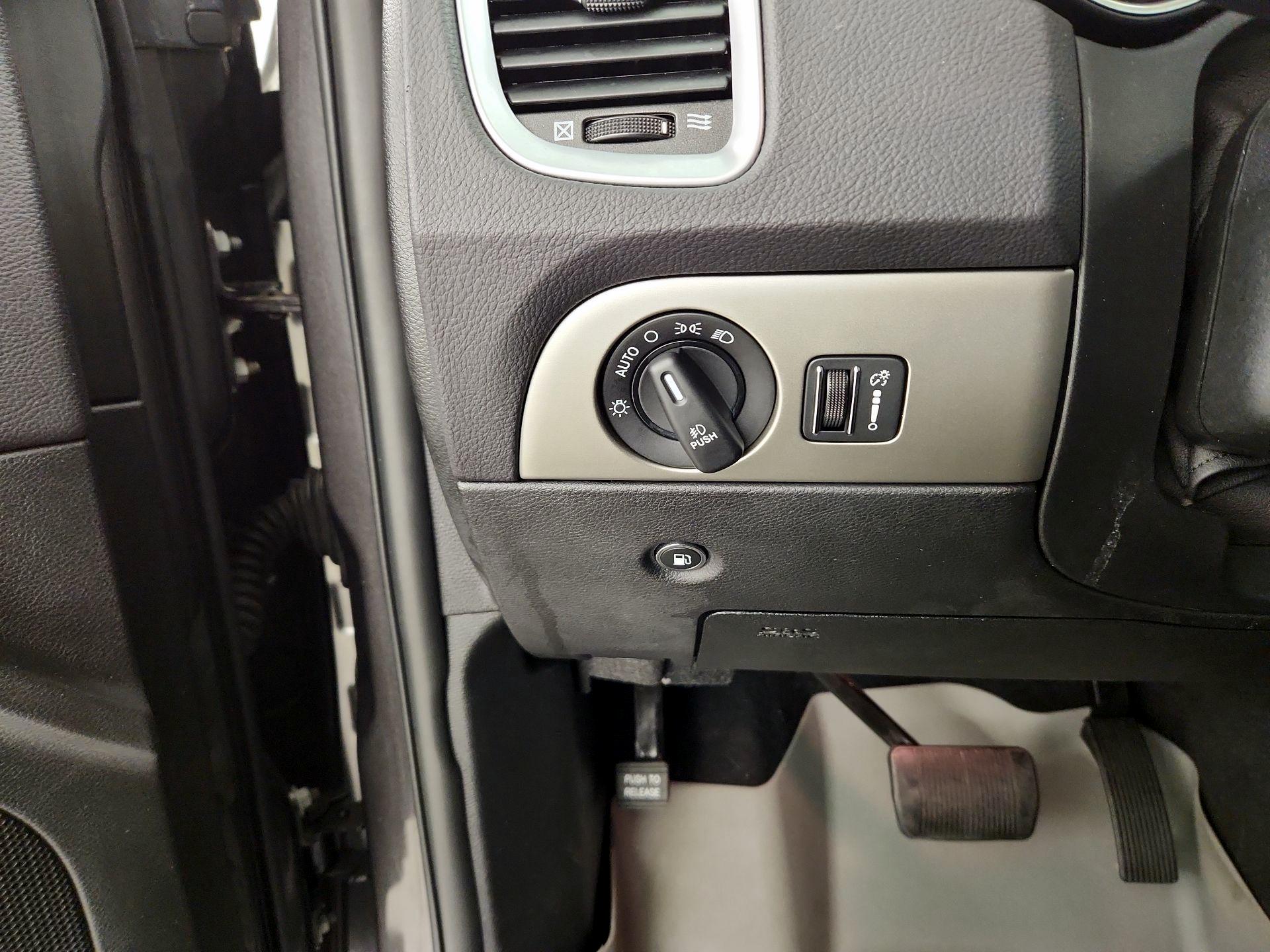 Thumbnail: 2019 Dodge Durango - 13