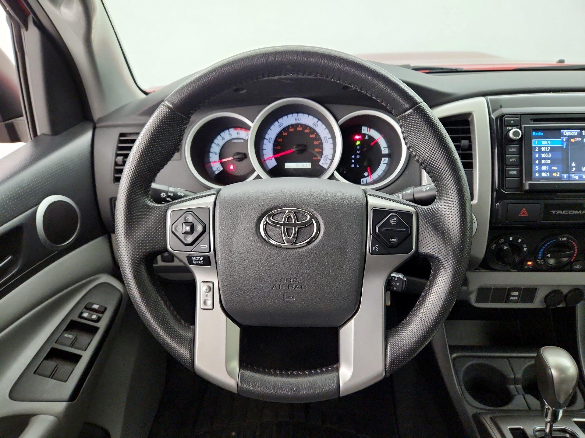 Thumbnail: 2015 Toyota Tacoma - 10