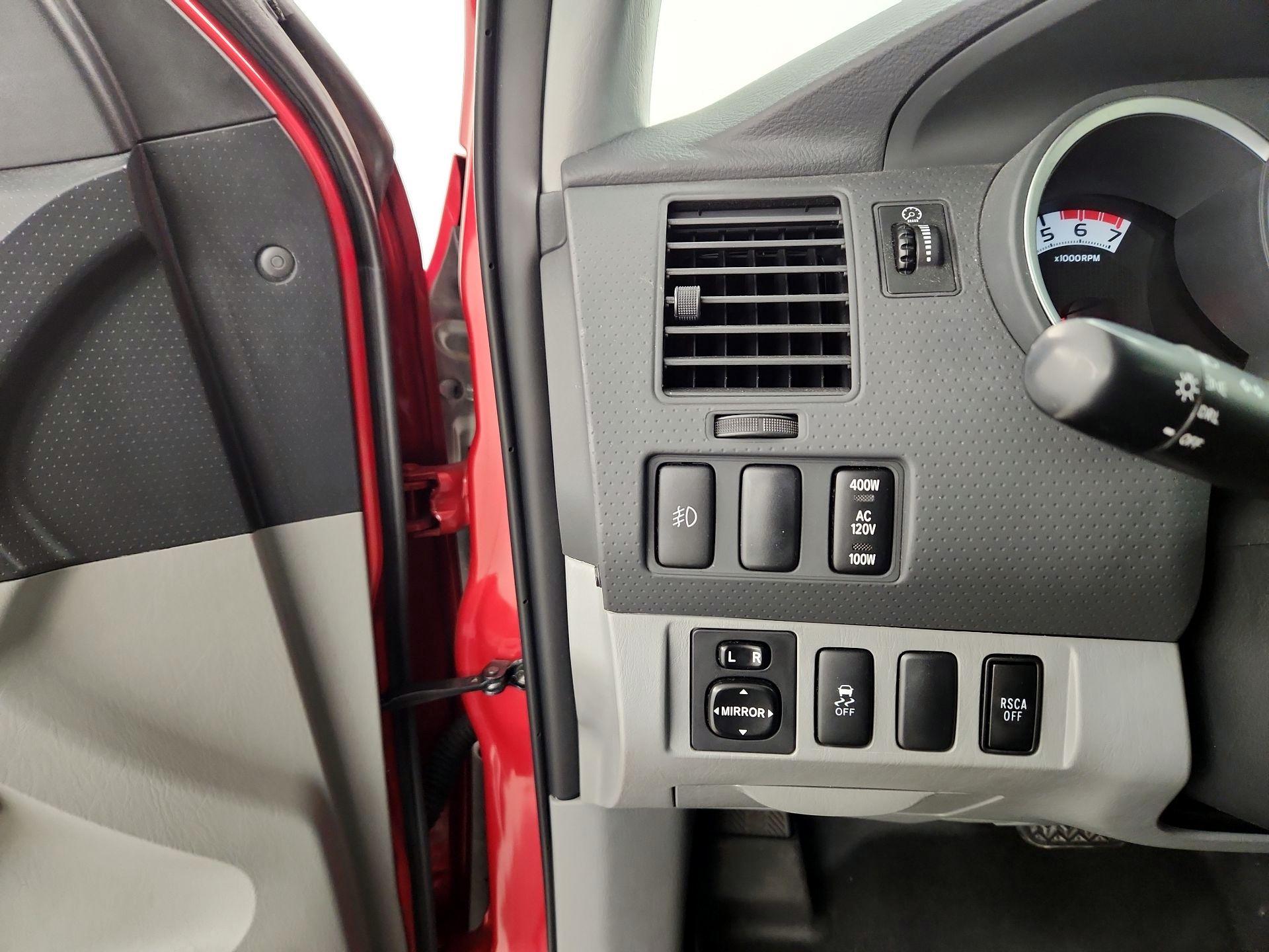 Thumbnail: 2015 Toyota Tacoma - 13