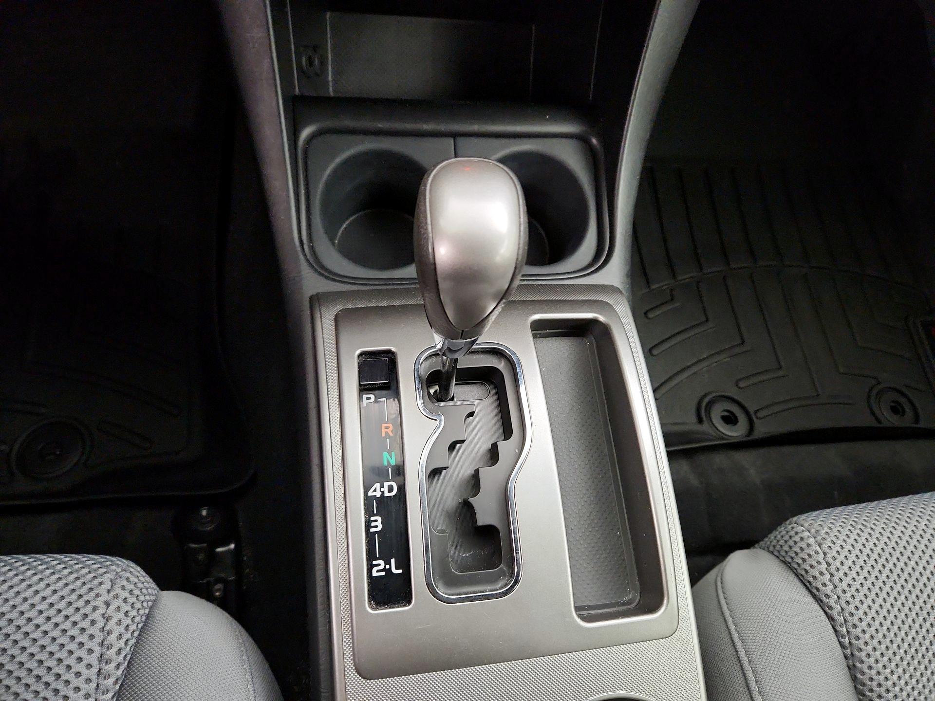 Thumbnail: 2015 Toyota Tacoma - 17