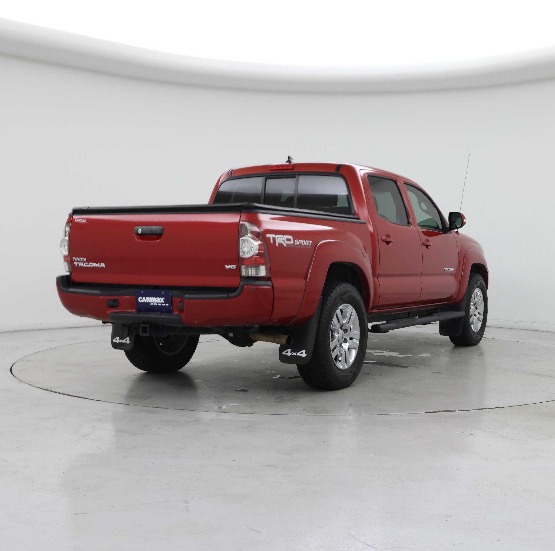 Thumbnail: 2015 Toyota Tacoma - 8