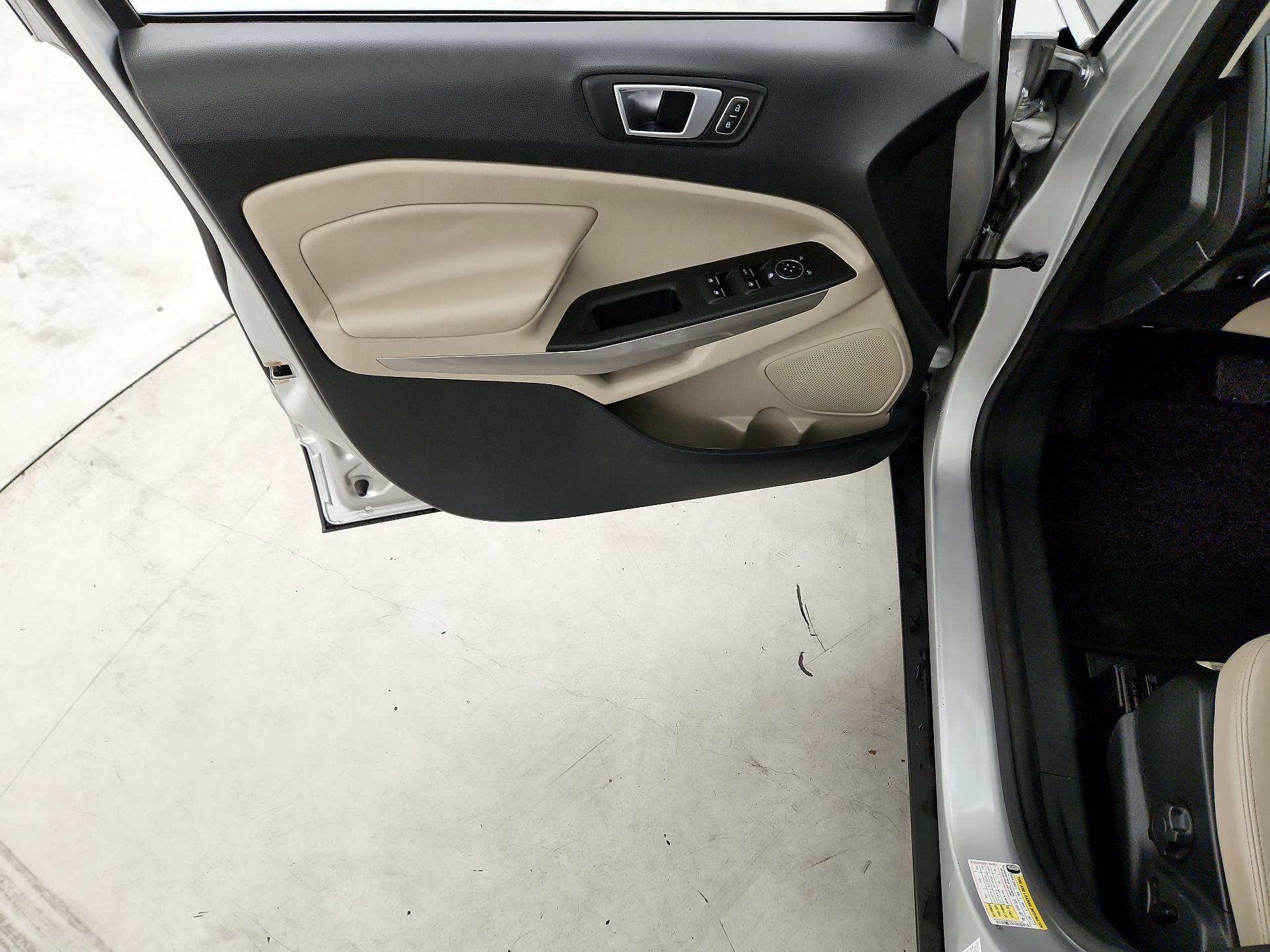 Thumbnail: 2019 Ford EcoSport - 12