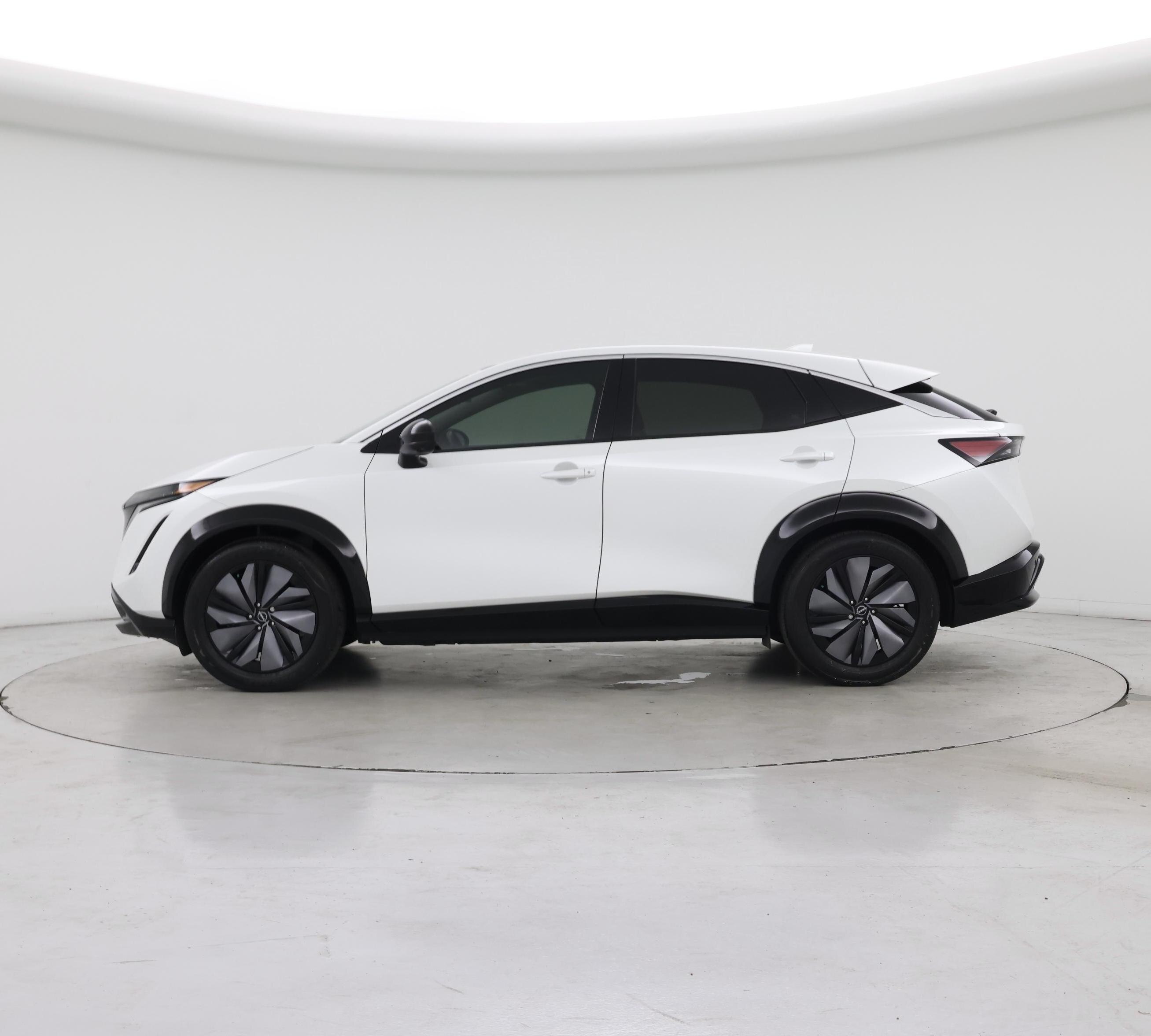 Thumbnail: 2023 Nissan Ariya - 3