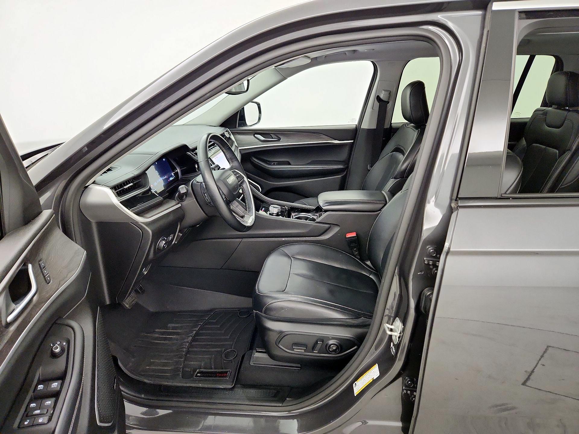 Thumbnail: 2022 Jeep Grand Cherokee L - 11