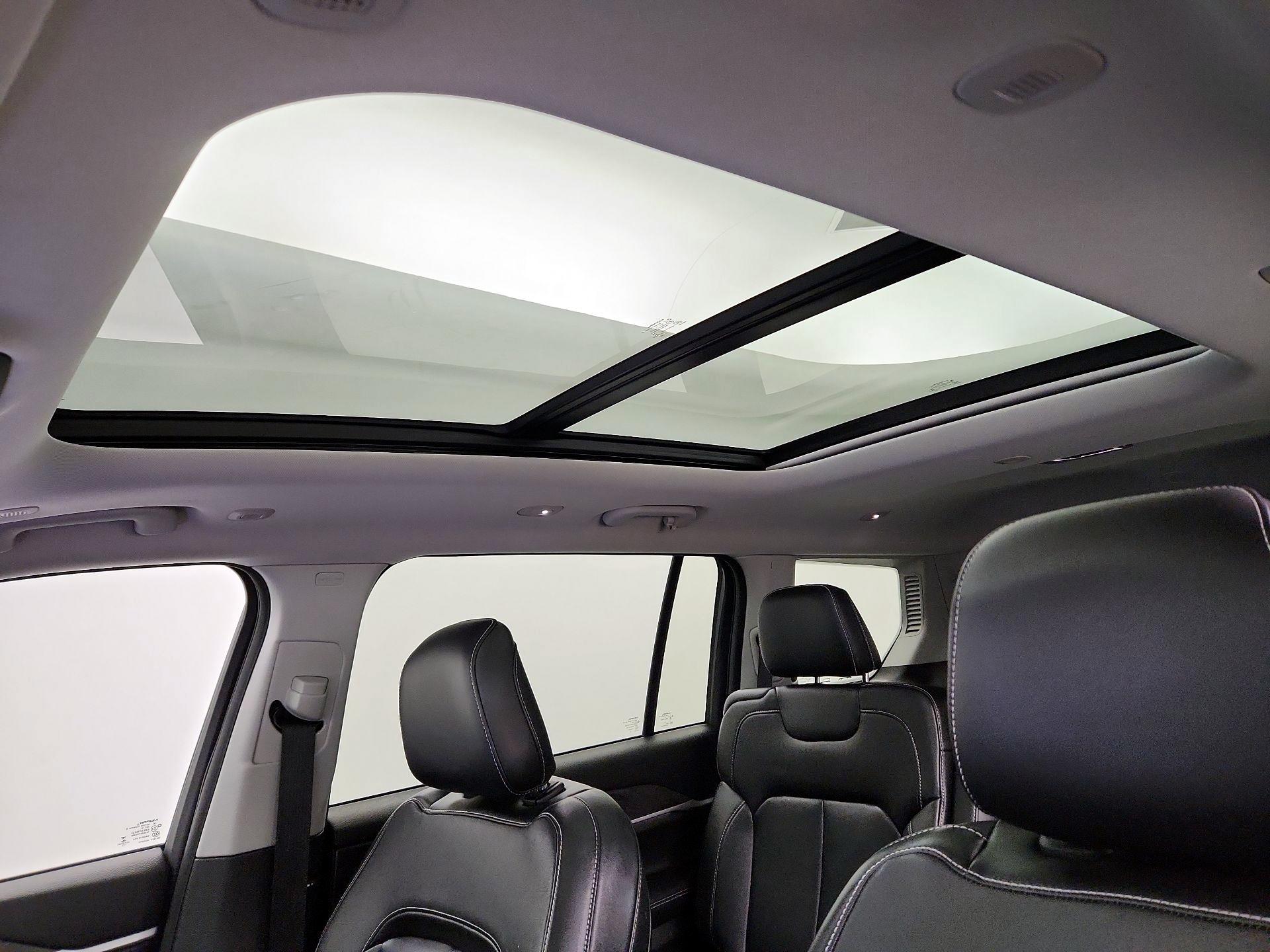 Thumbnail: 2022 Jeep Grand Cherokee L - 20