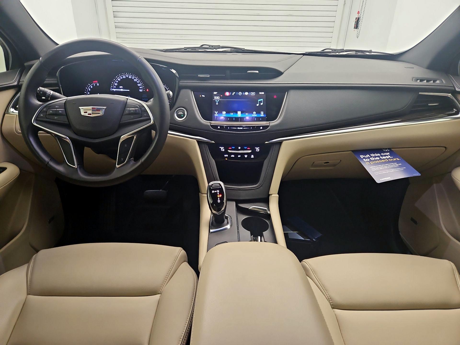 Thumbnail: 2017 Cadillac XT5 - 9