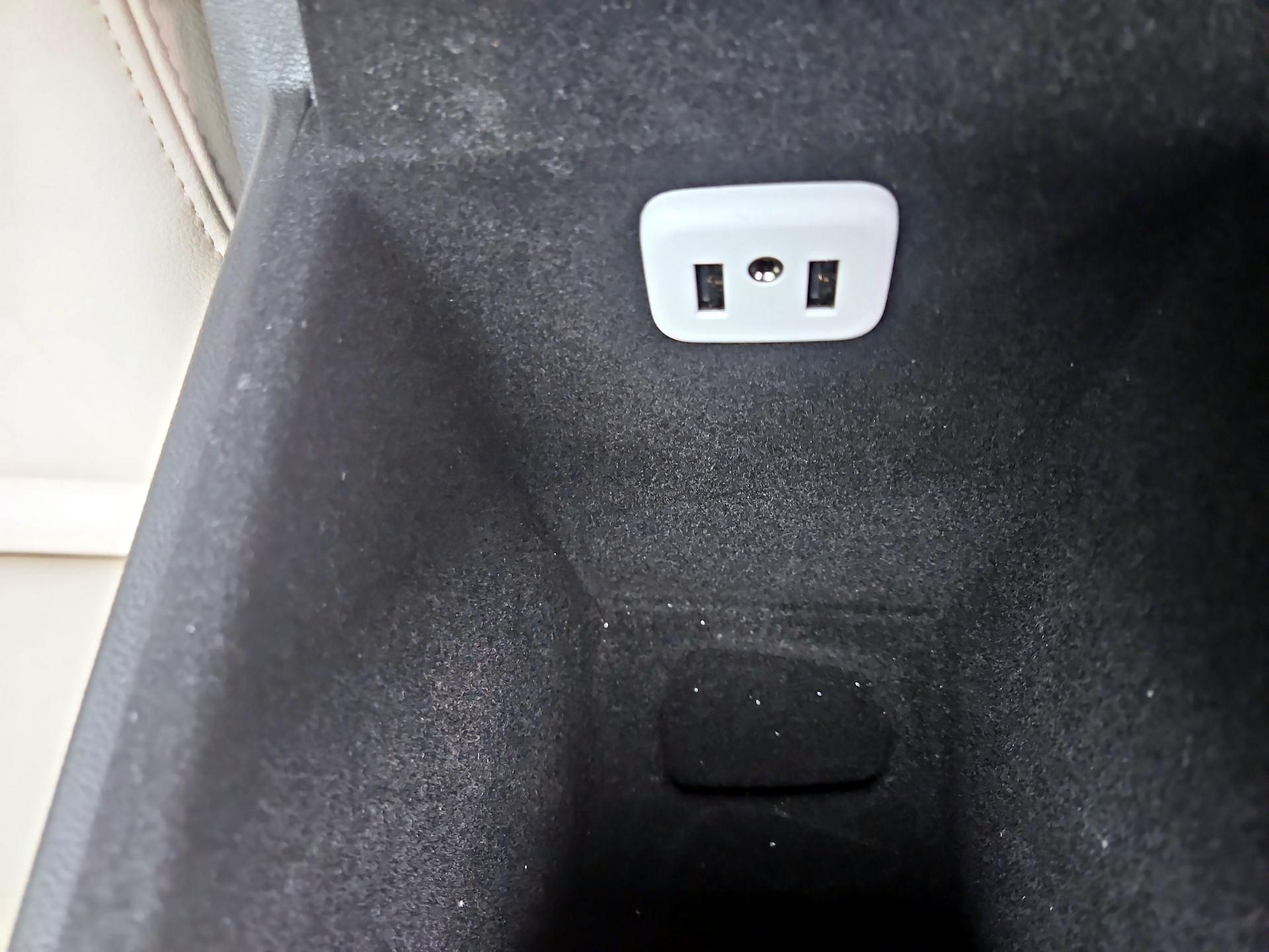 Thumbnail: 2017 Cadillac XT5 - 18