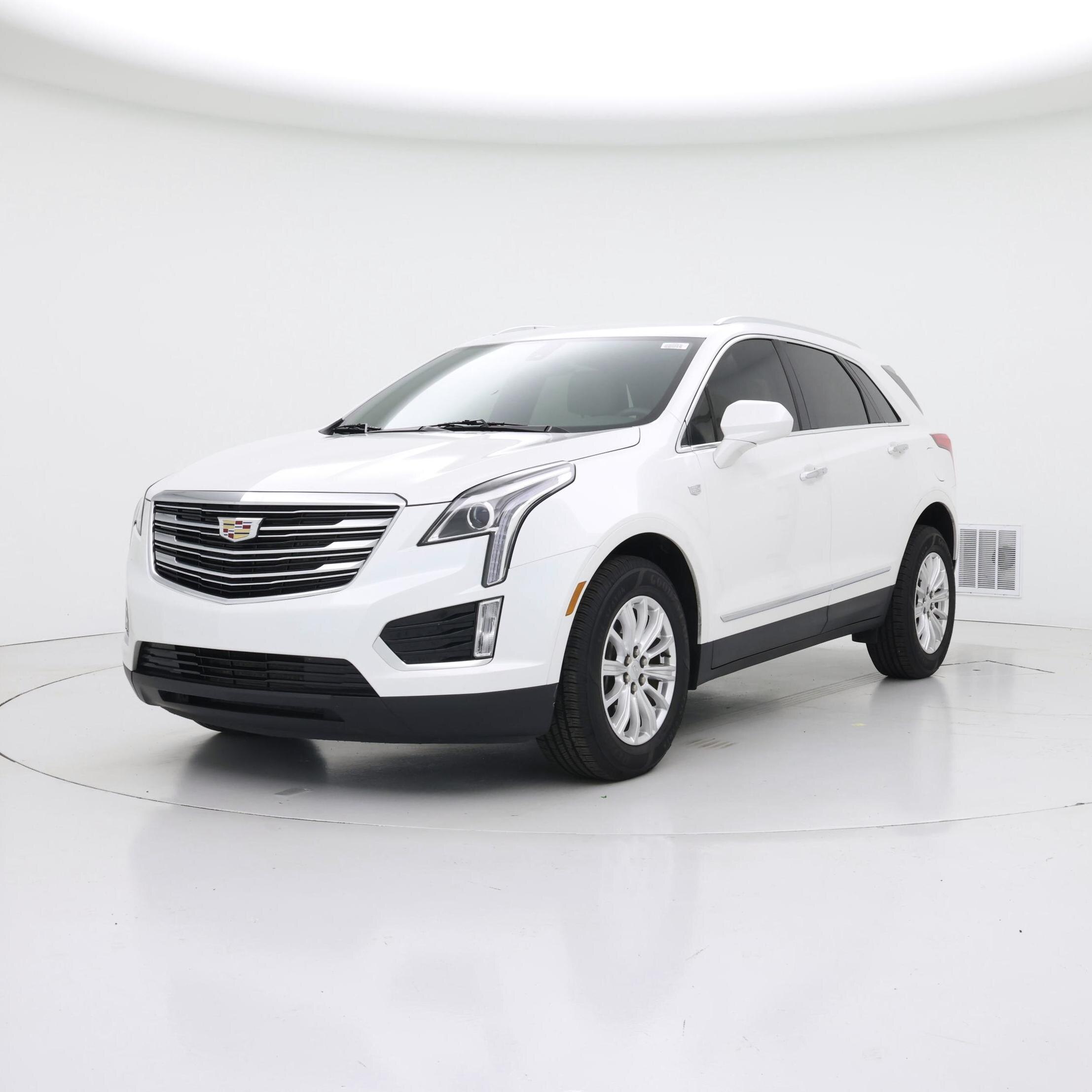 Thumbnail: 2017 Cadillac XT5 - 4