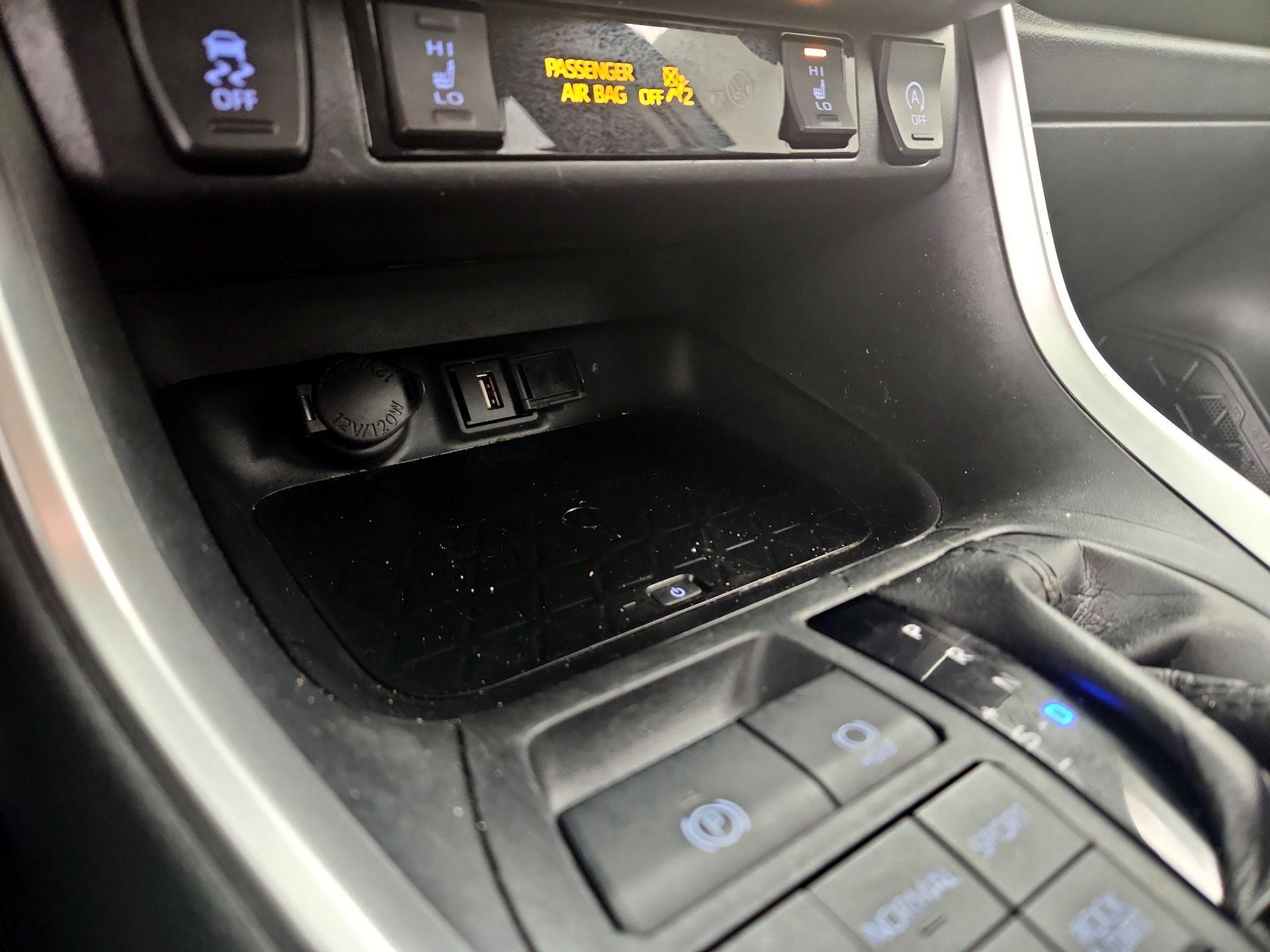 Thumbnail: 2021 Toyota RAV4 - 18