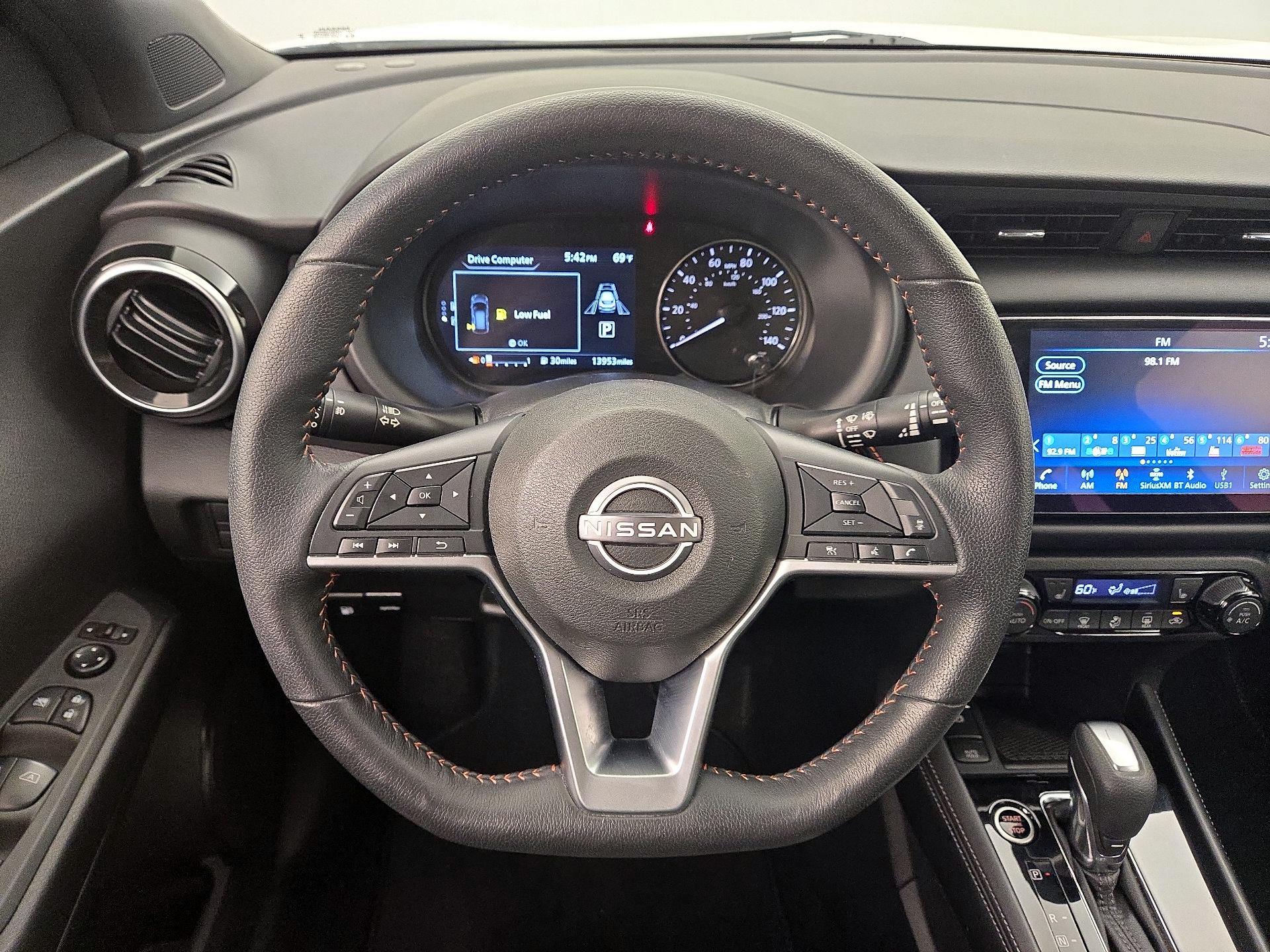 Thumbnail: 2023 Nissan Kicks - 10