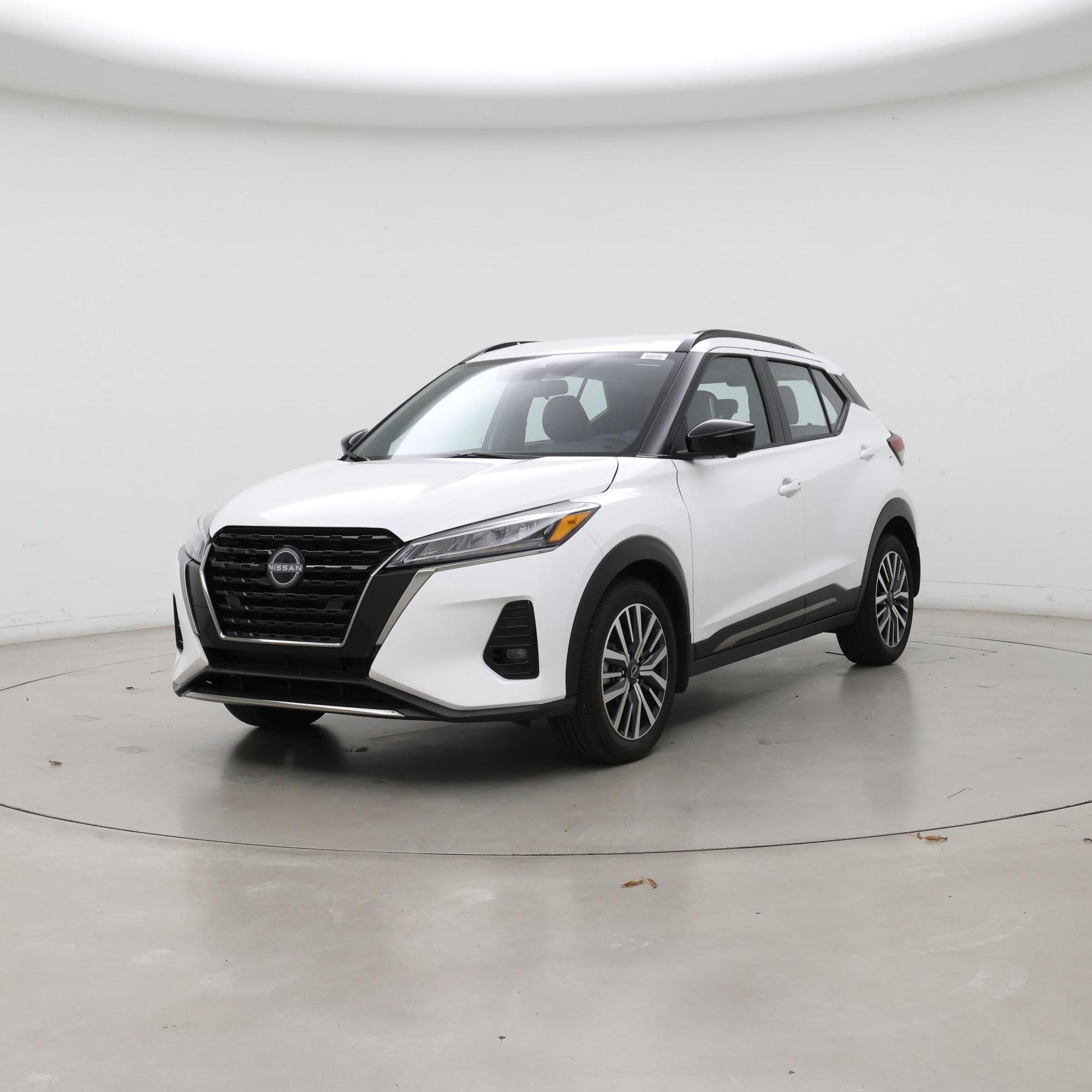 Thumbnail: 2023 Nissan Kicks - 4