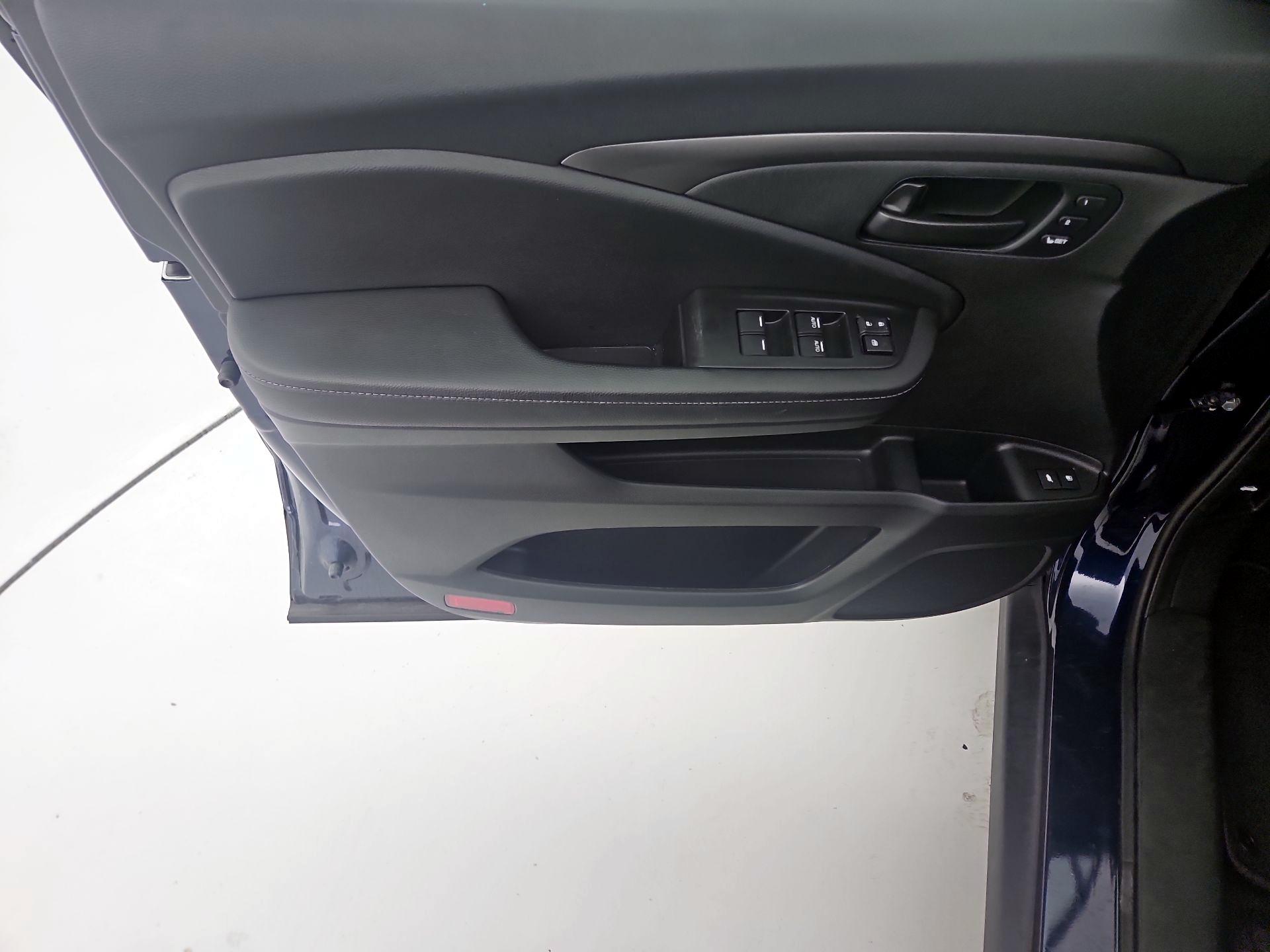 Thumbnail: 2023 Honda Passport - 12