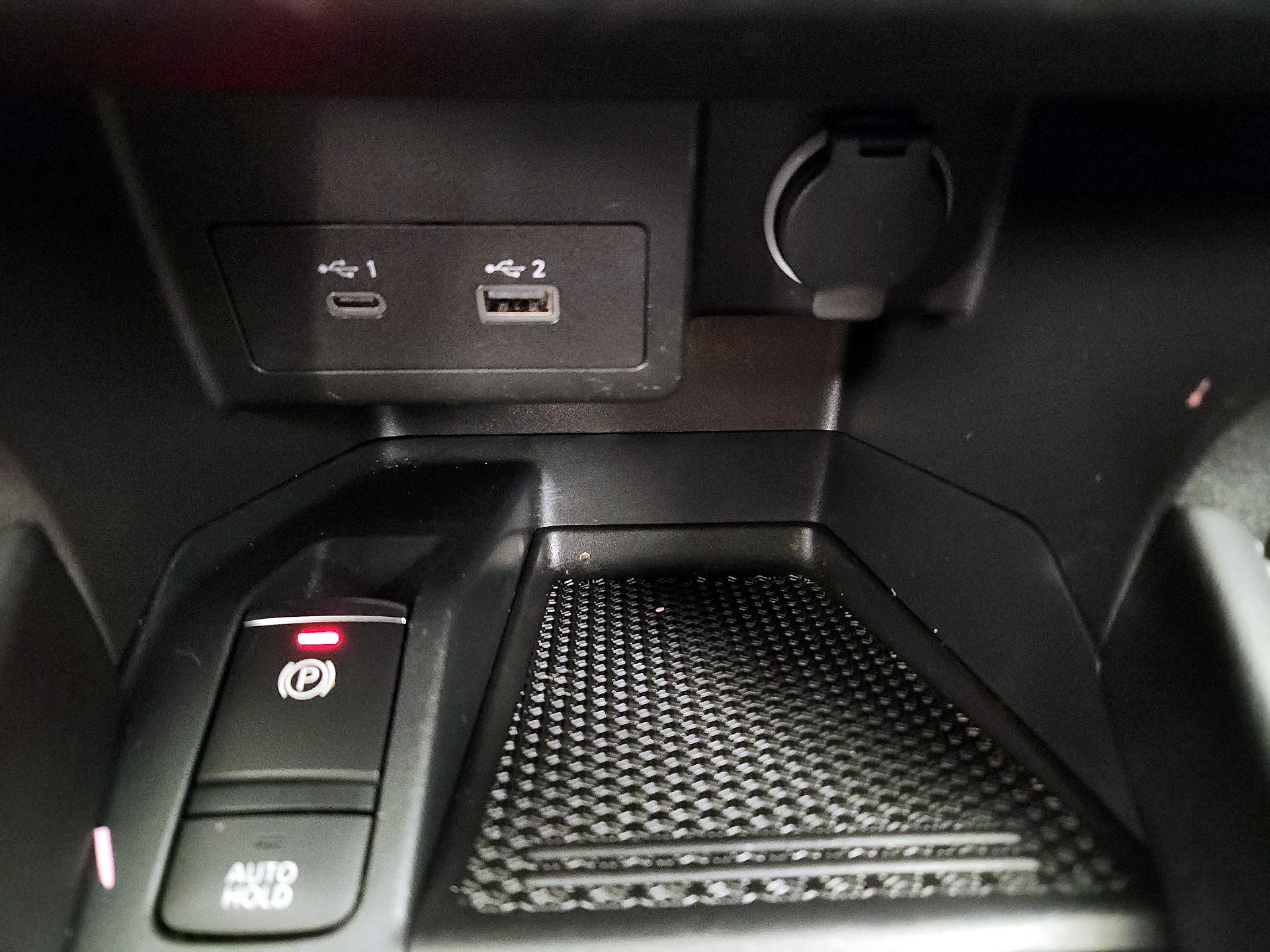 Thumbnail: 2023 Nissan Kicks - 18