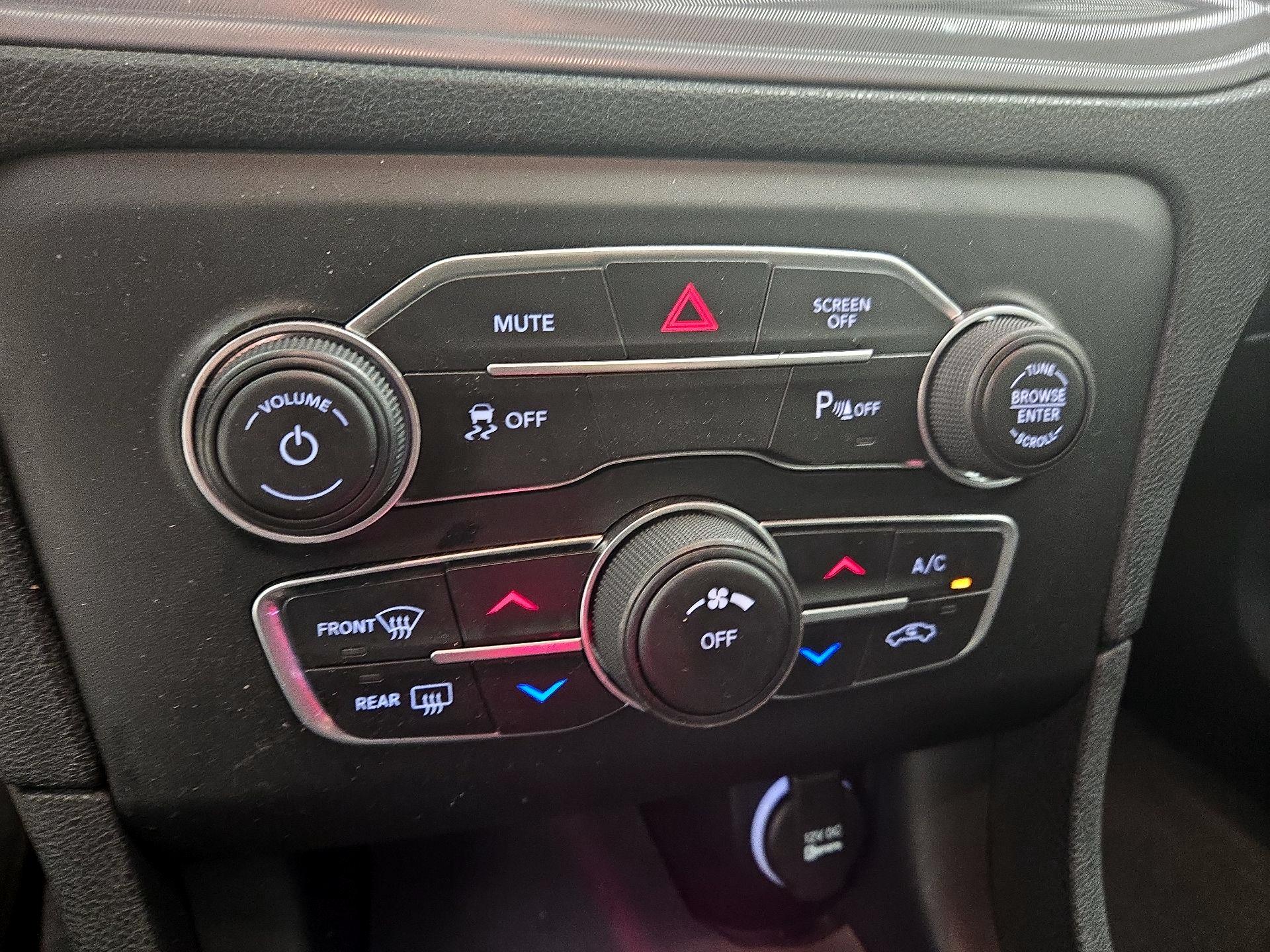 Thumbnail: 2023 Dodge Charger - 16