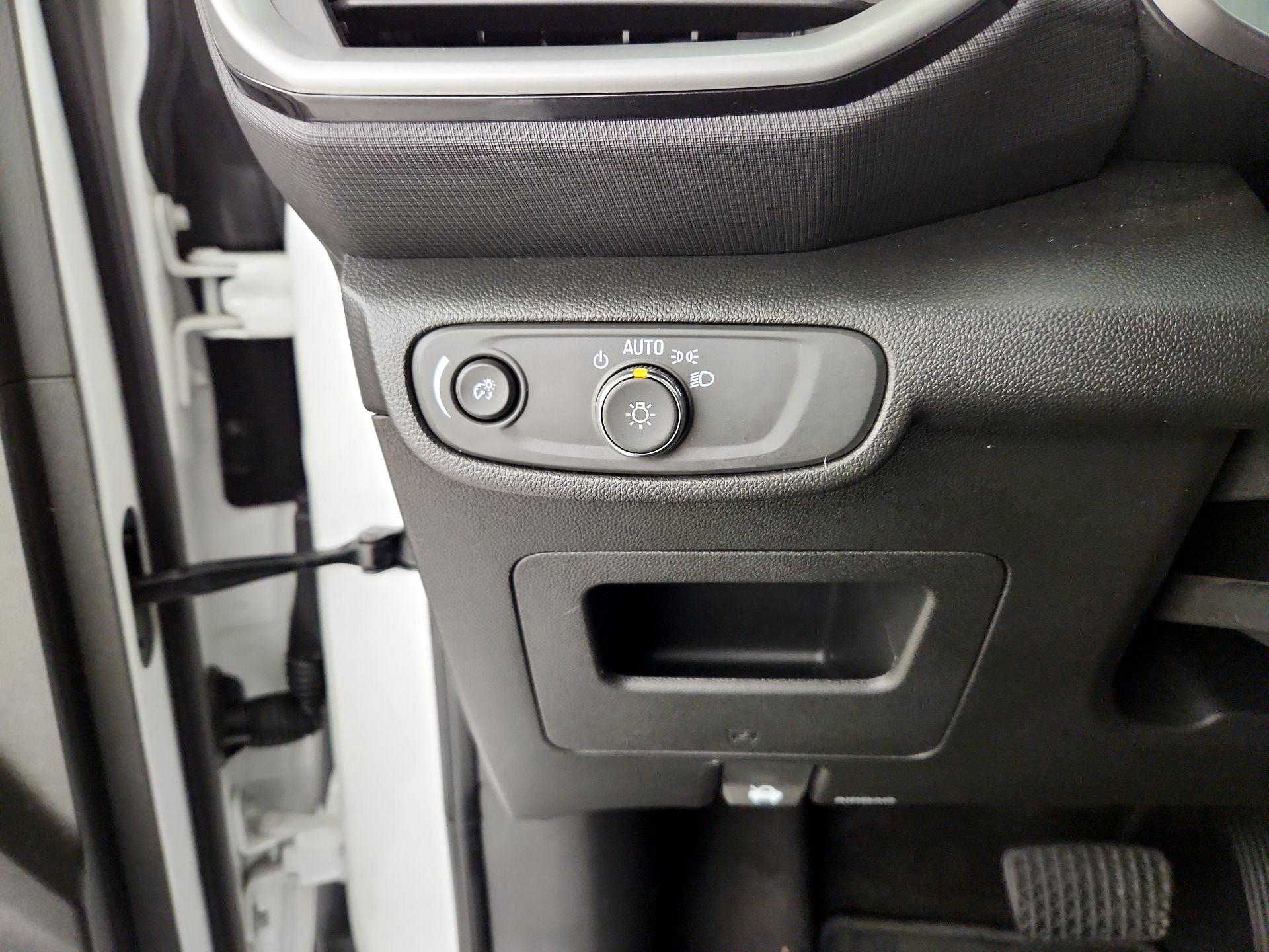 Thumbnail: 2023 Chevrolet TrailBlazer - 13