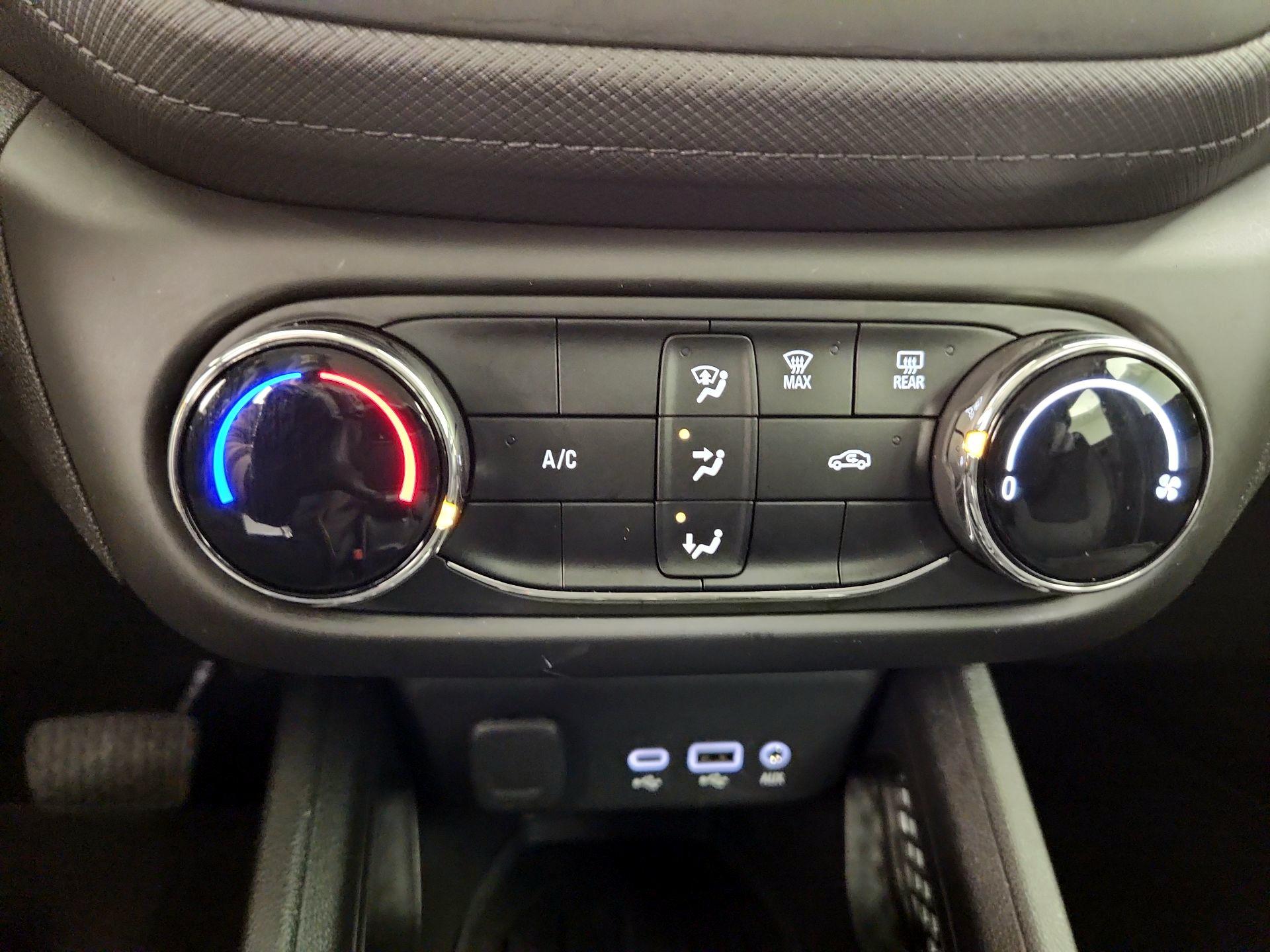 Thumbnail: 2023 Chevrolet TrailBlazer - 16