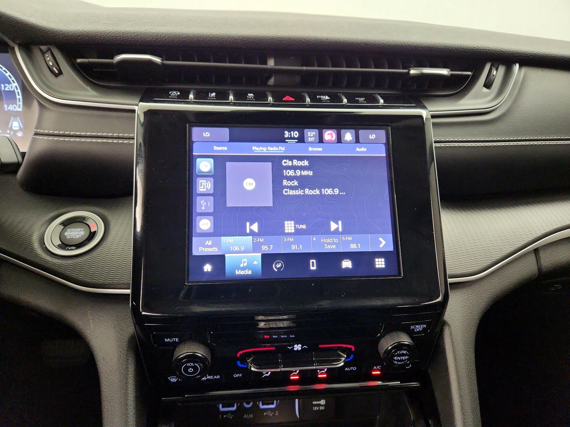 Thumbnail: 2023 Jeep Grand Cherokee - 15