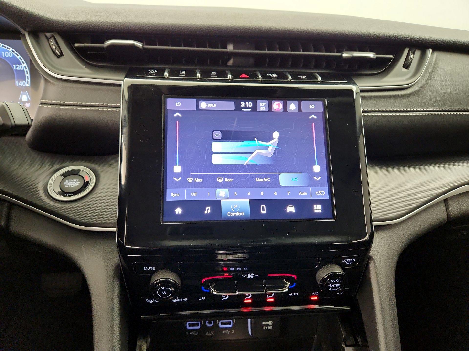 Thumbnail: 2023 Jeep Grand Cherokee - 16