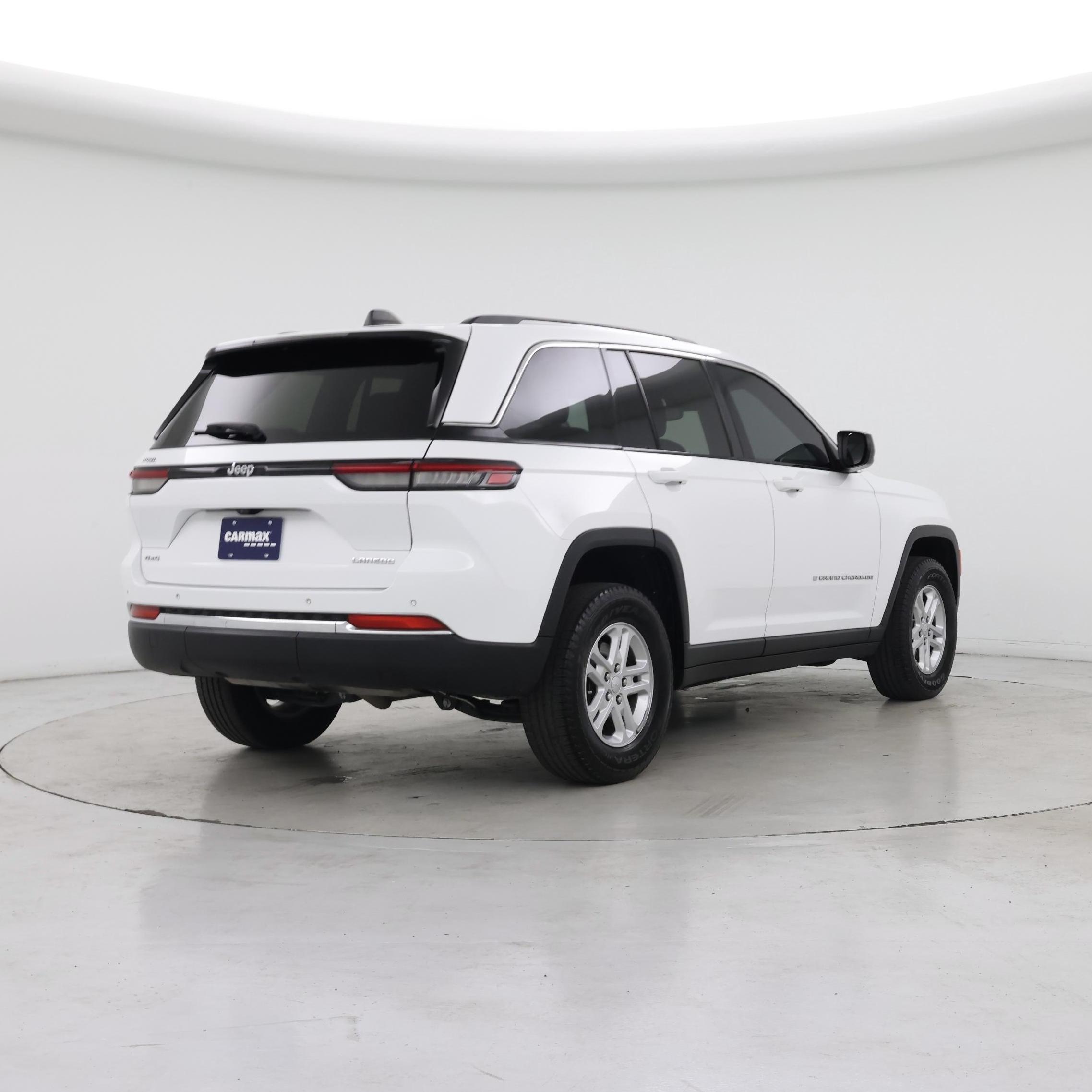 Thumbnail: 2023 Jeep Grand Cherokee - 8